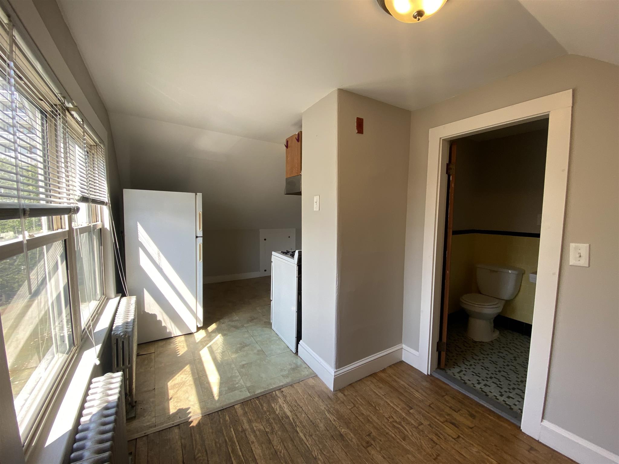 216 Banks St, Central Square