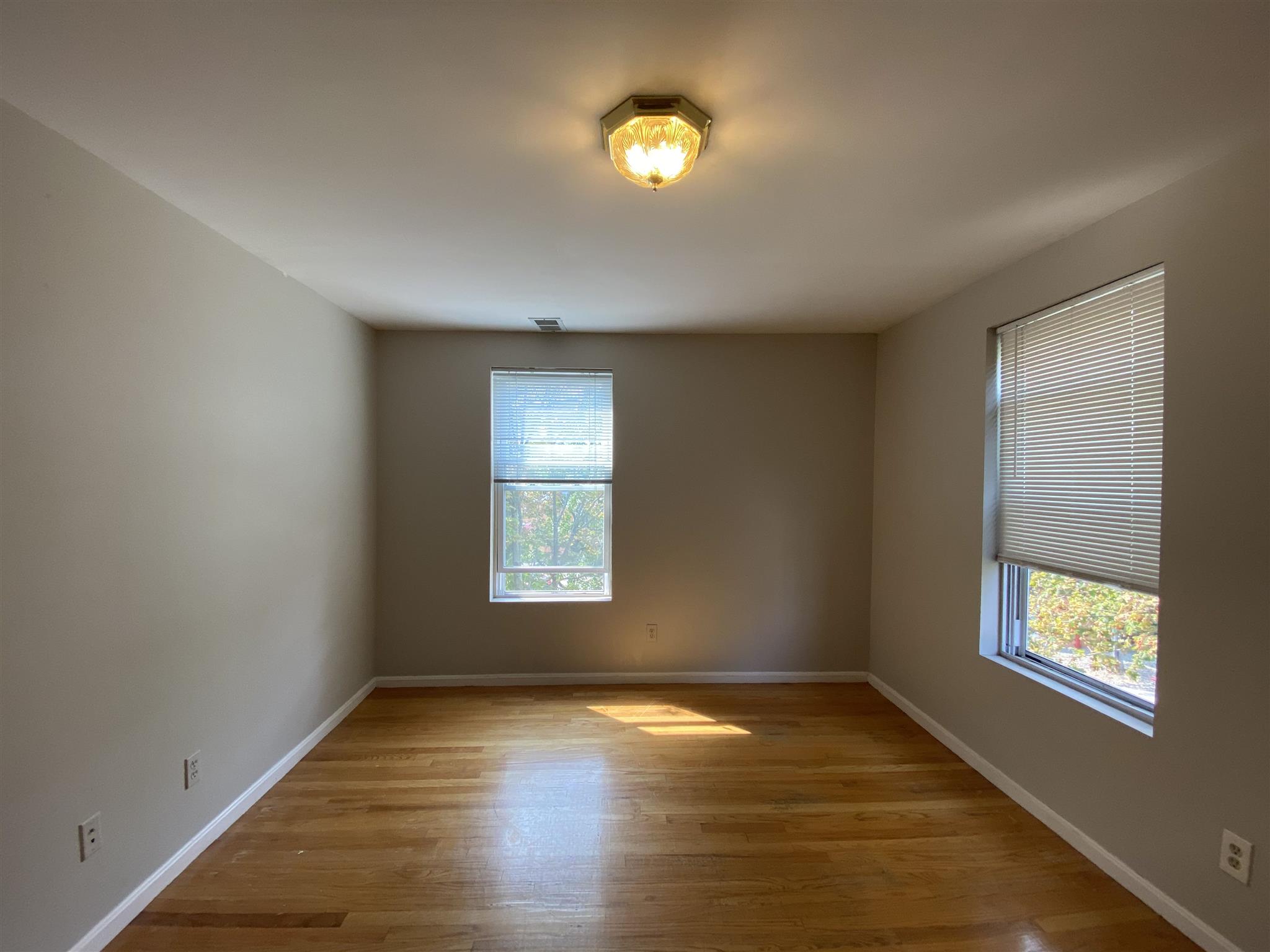 344 Putnam Ave, Cambridgeport