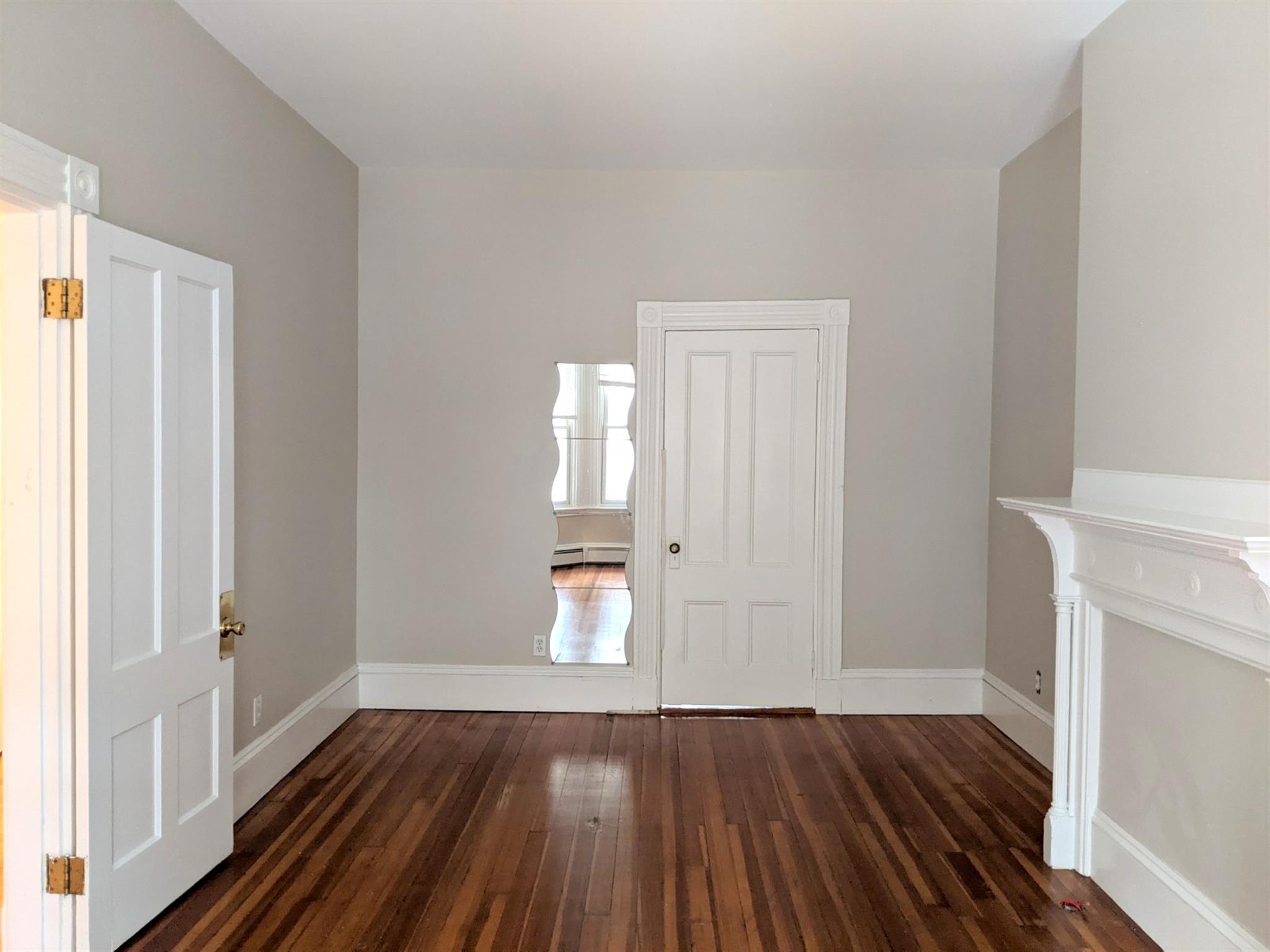 18 Park Ave, Davis Square