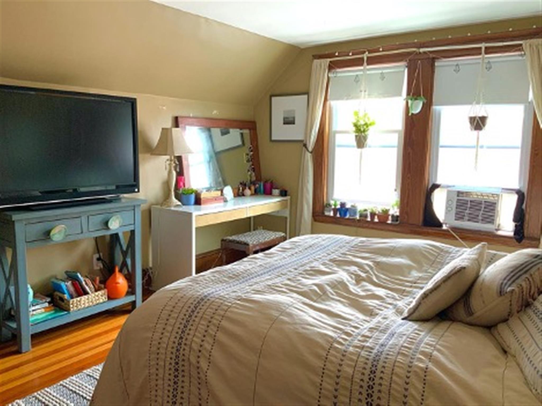 48 Cleveland, Arlington