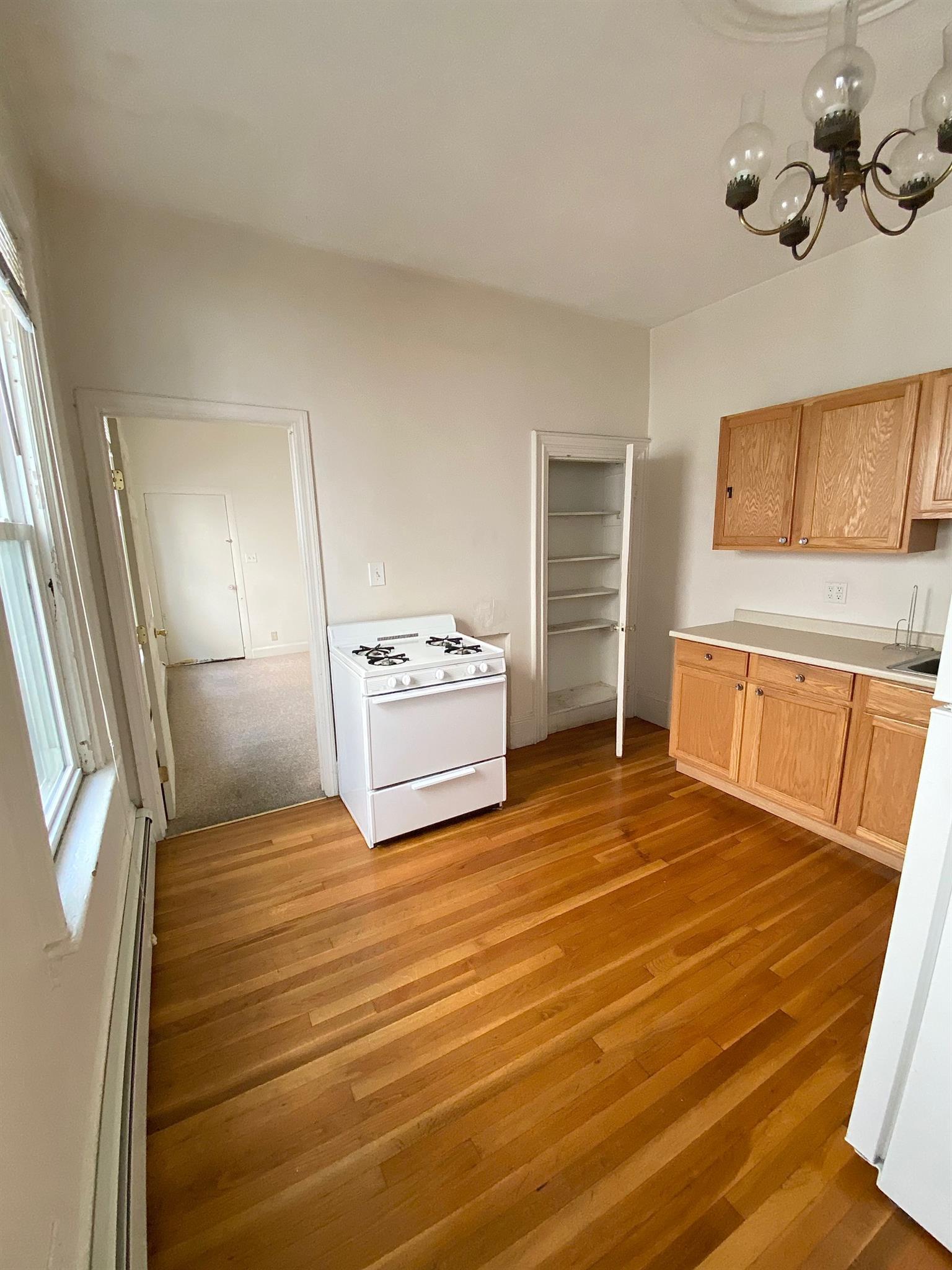 112 Thorndike St, East Cambridge