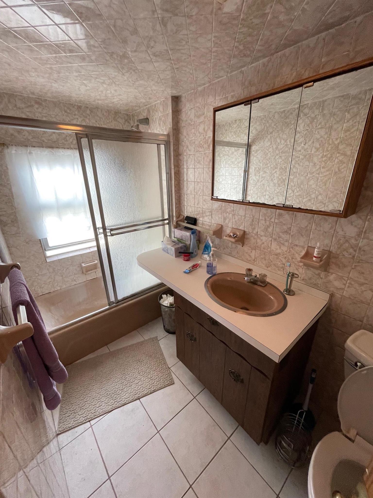 16 High St, Davis Square