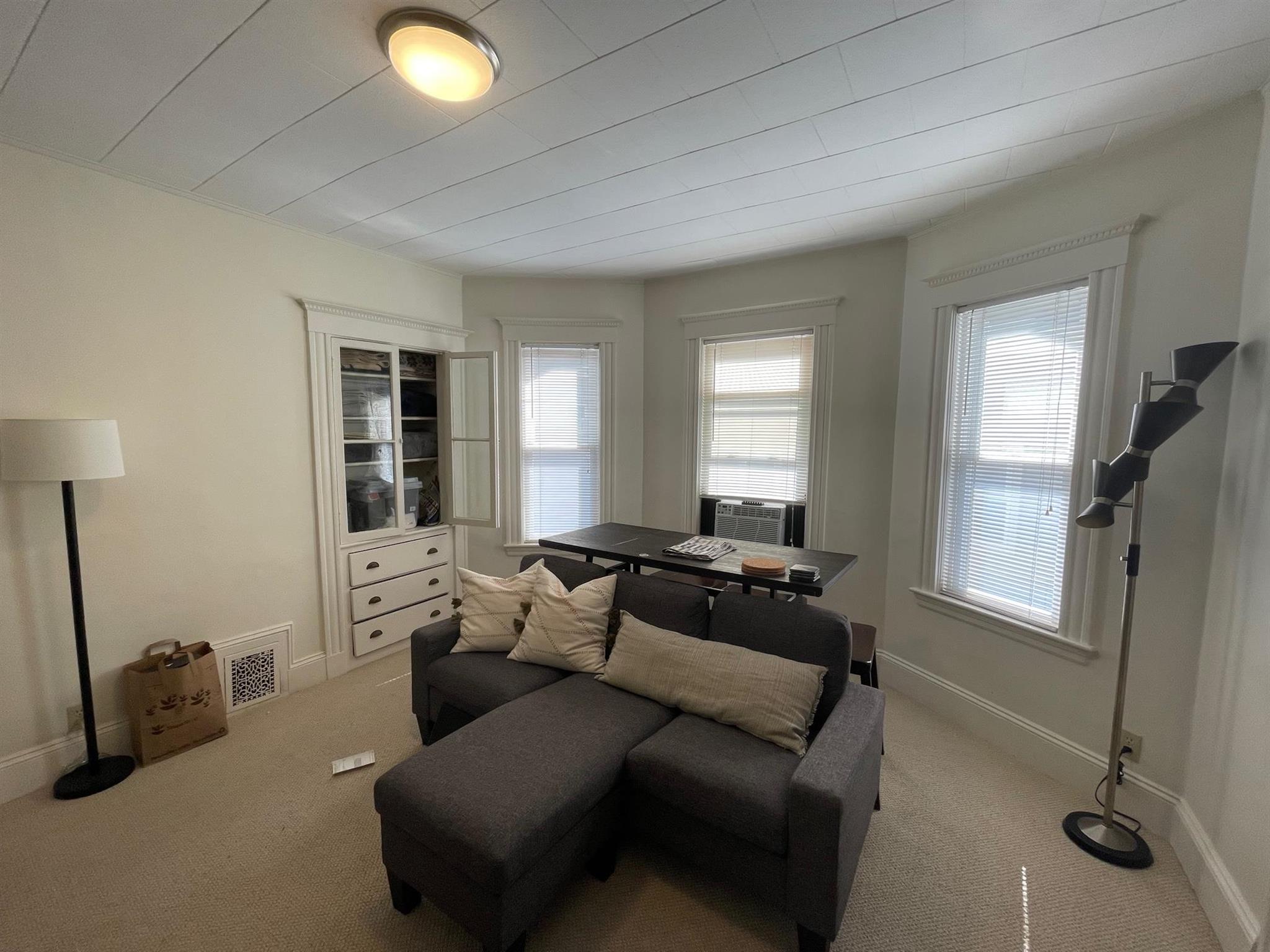 105 Bromfield Rd, Davis Square