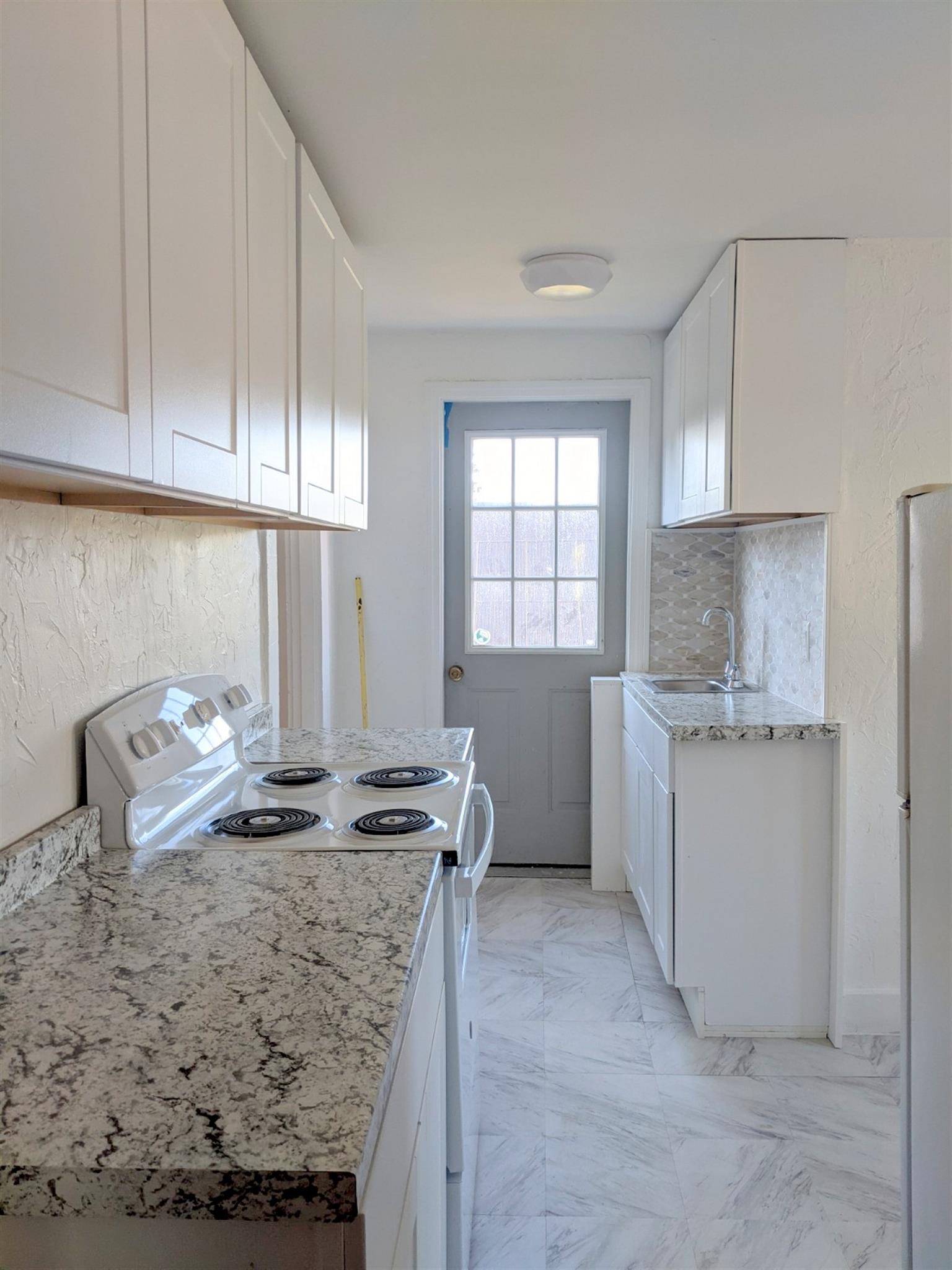 102 Willow, Davis Square