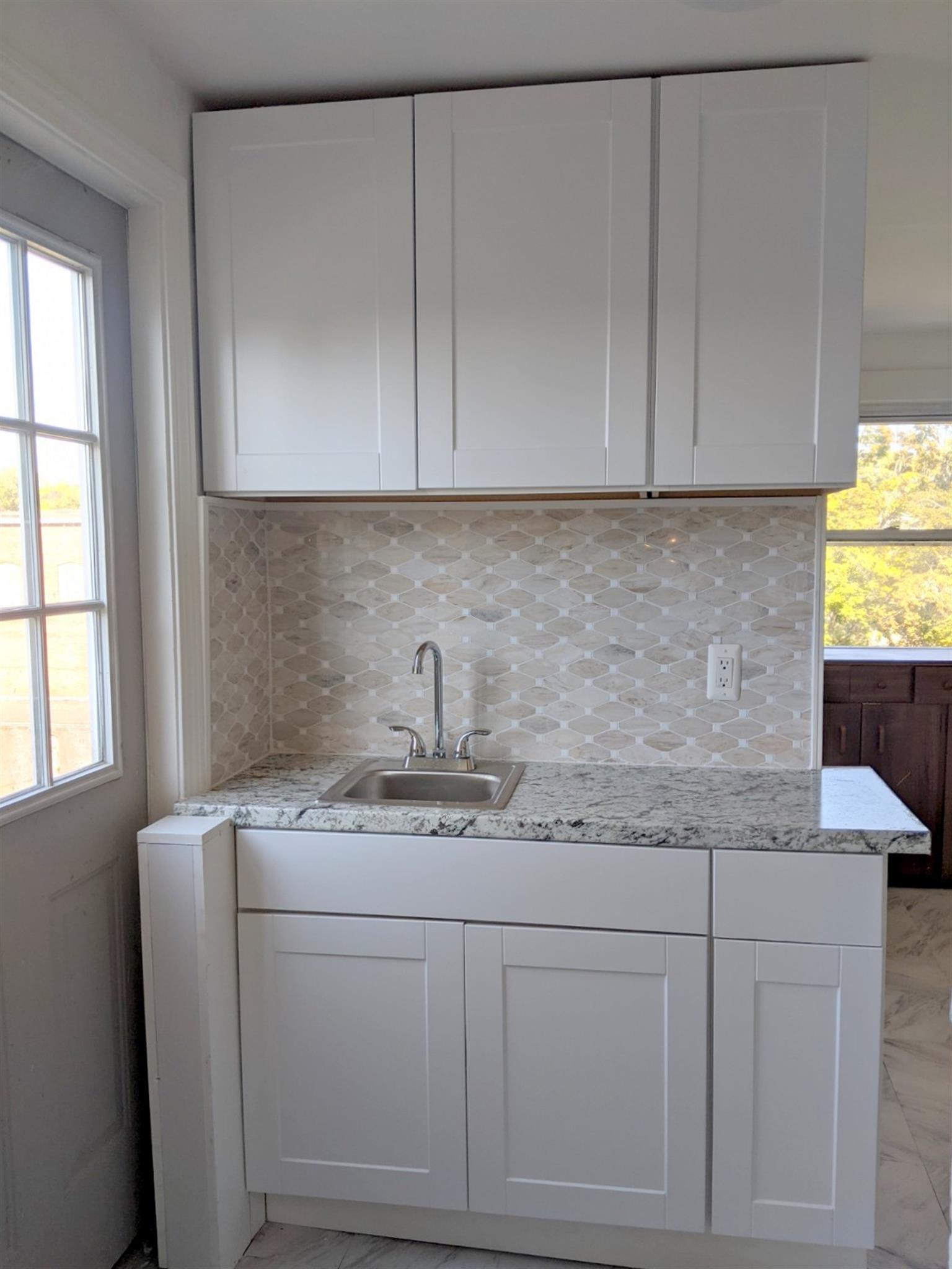 102 Willow, Davis Square