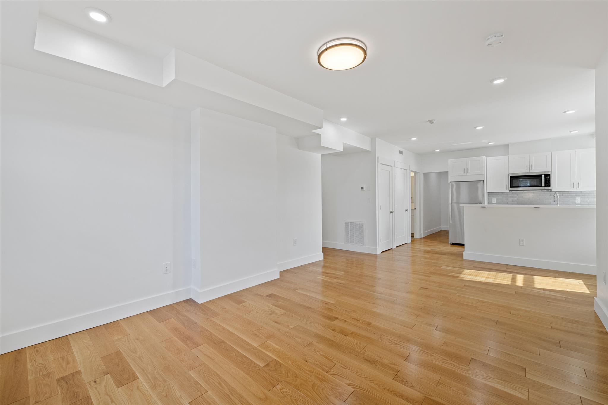 406 Columbia St, Central Square