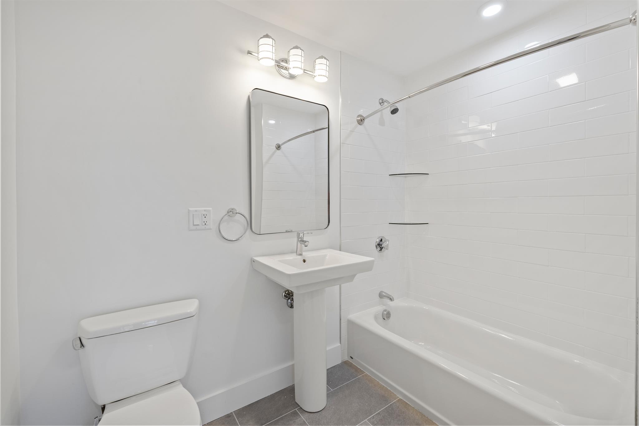 406 Columbia St, Central Square