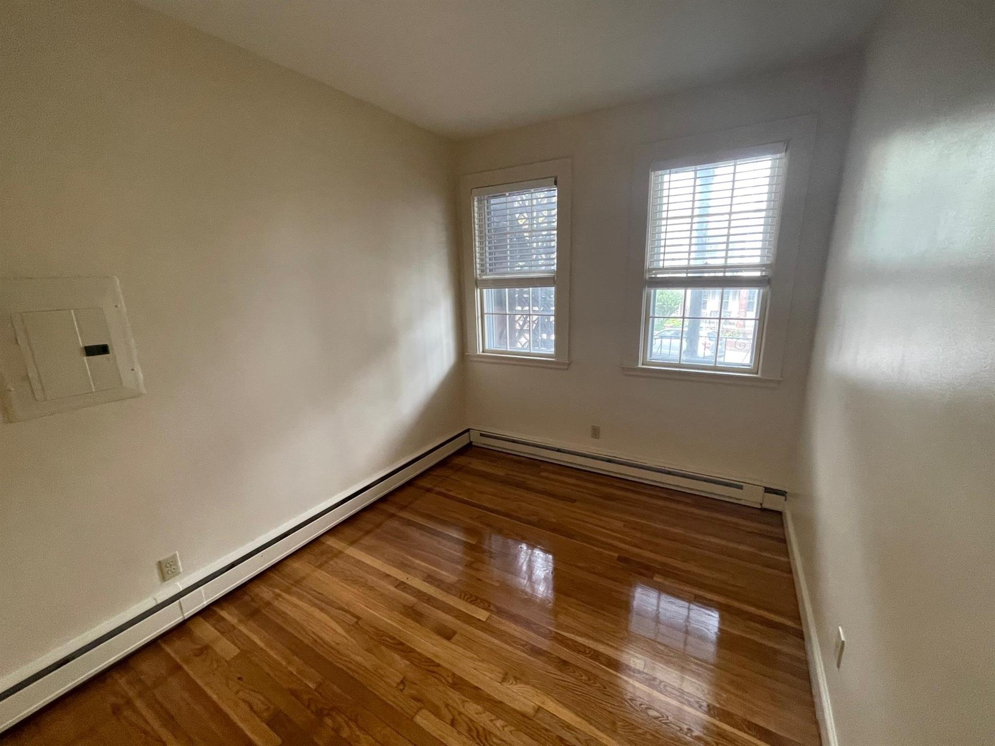 13 Highland Ave, Prospect Hill