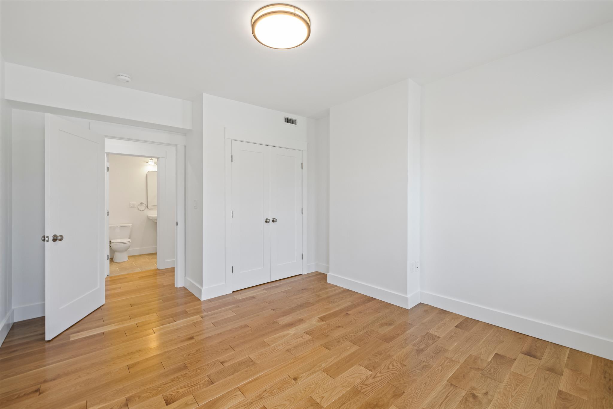 406 Columbia St, Central Square