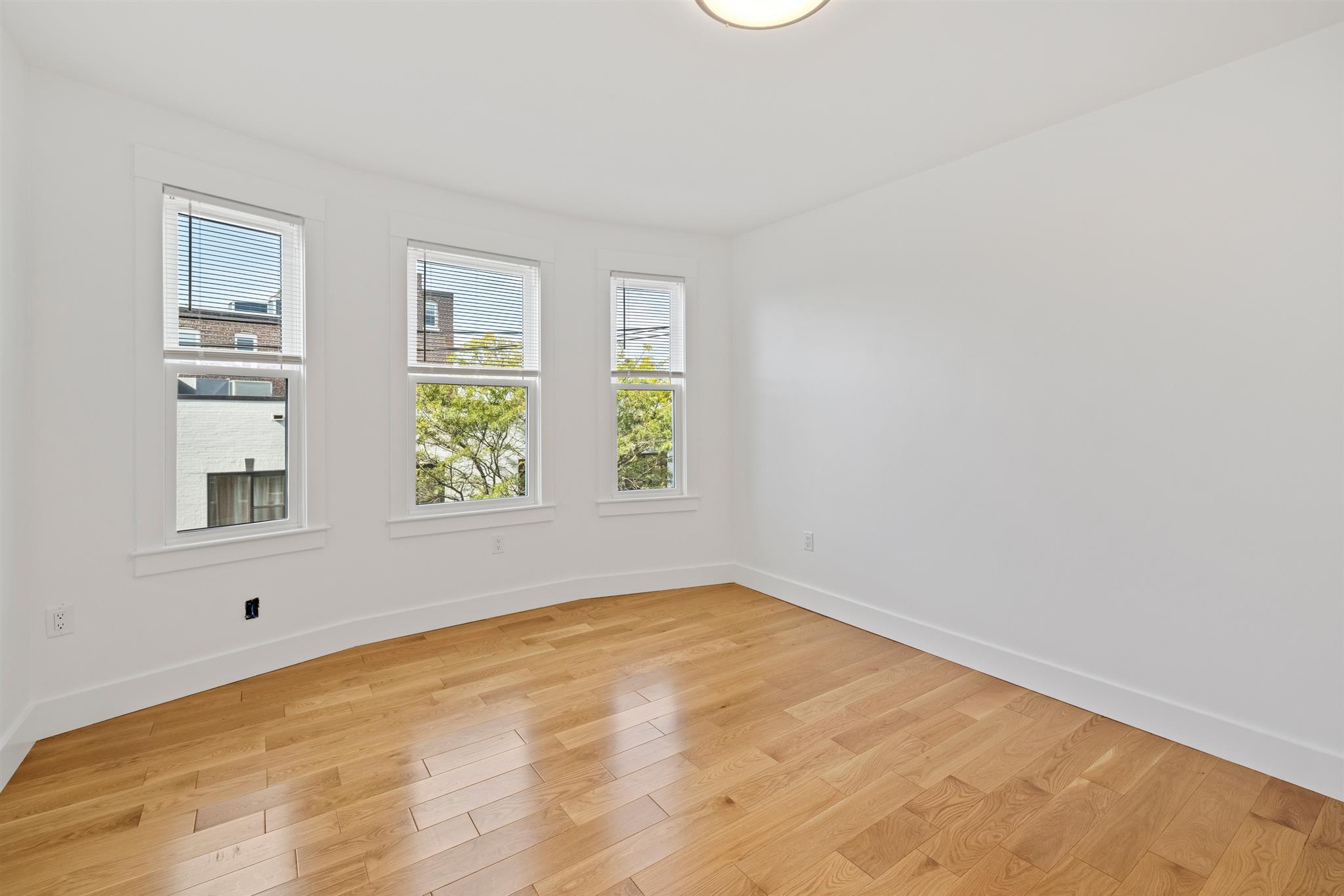 406 Columbia St, Central Square