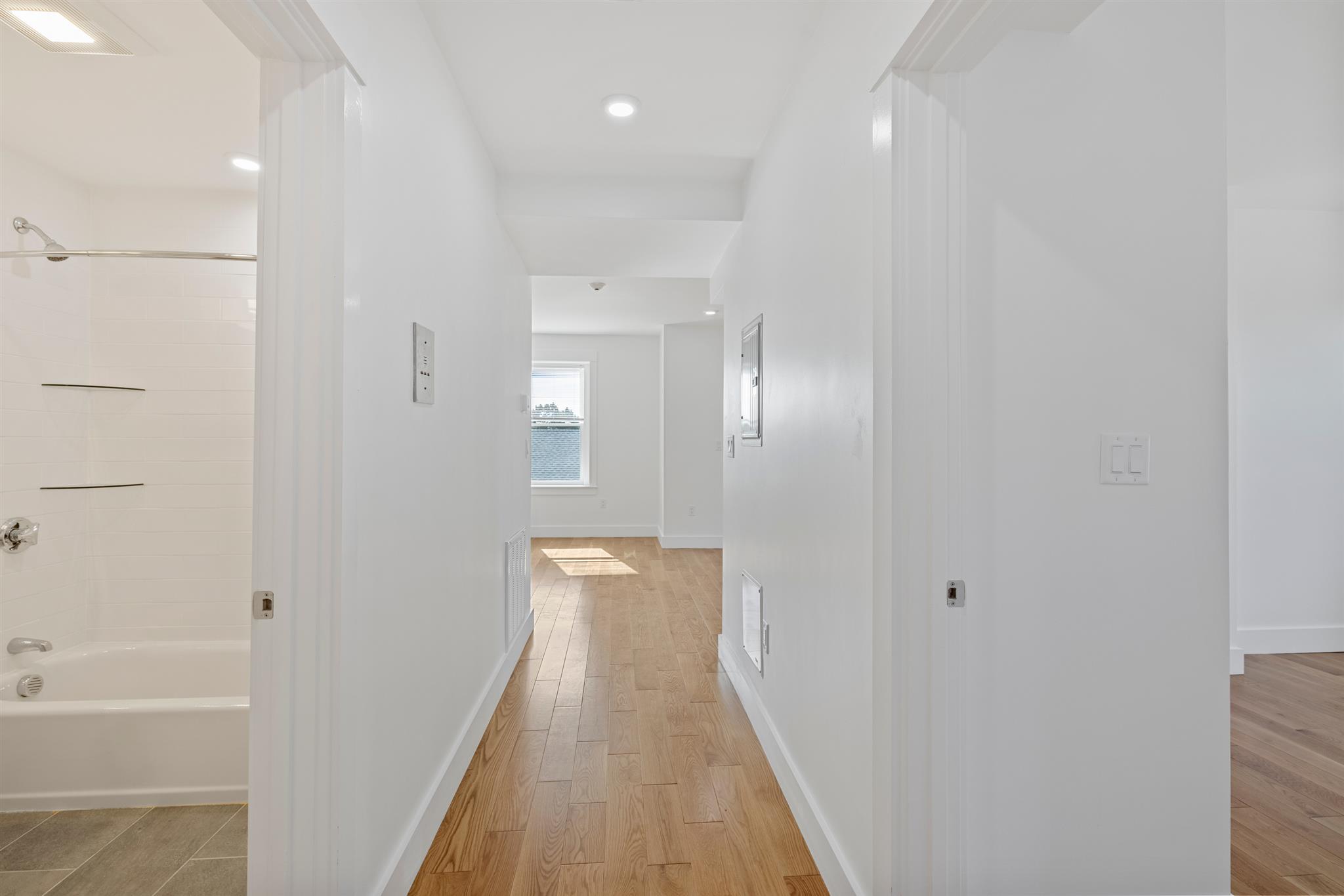 406 Columbia St, Central Square