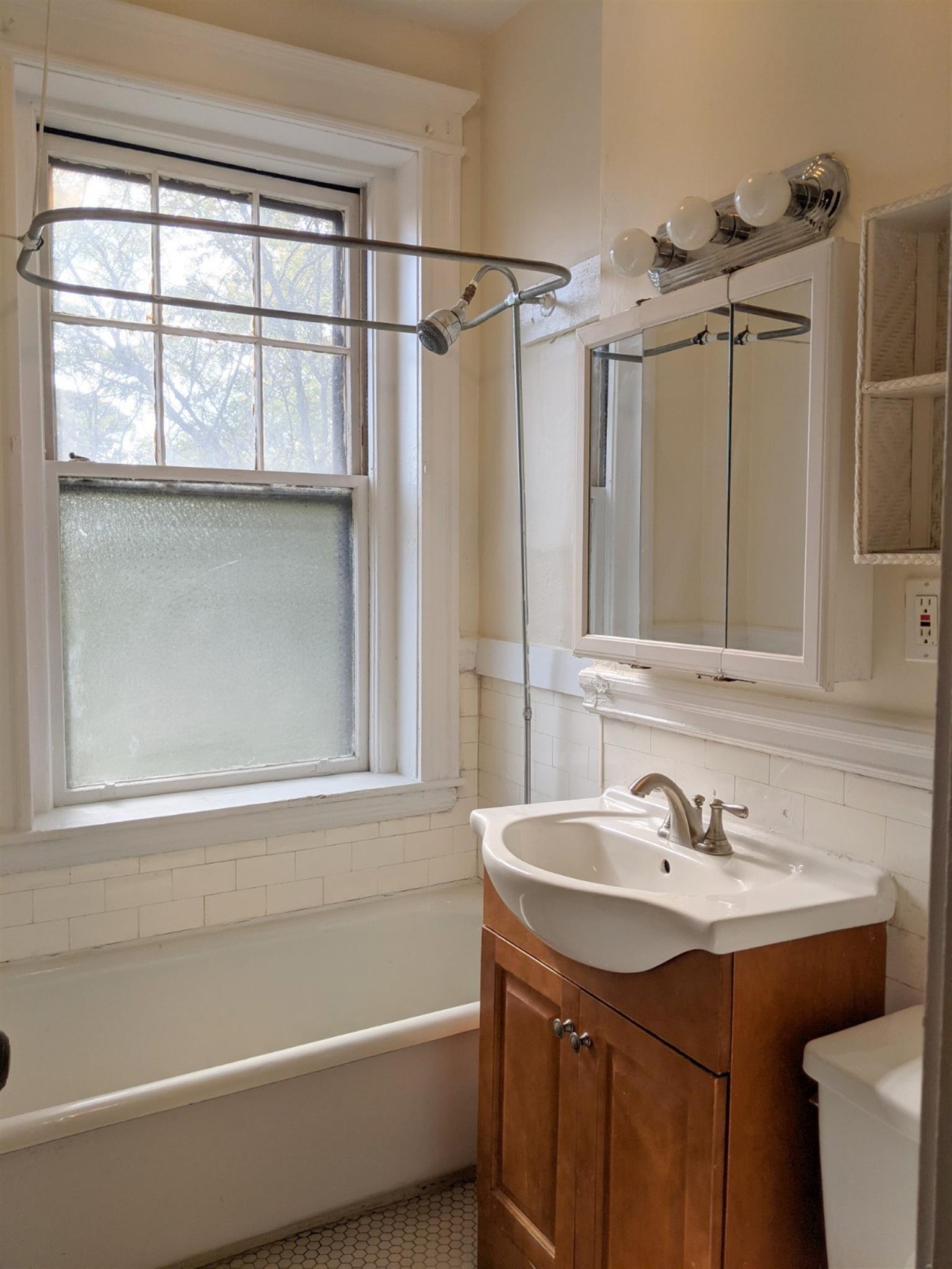 1 Crawford St, Central Square