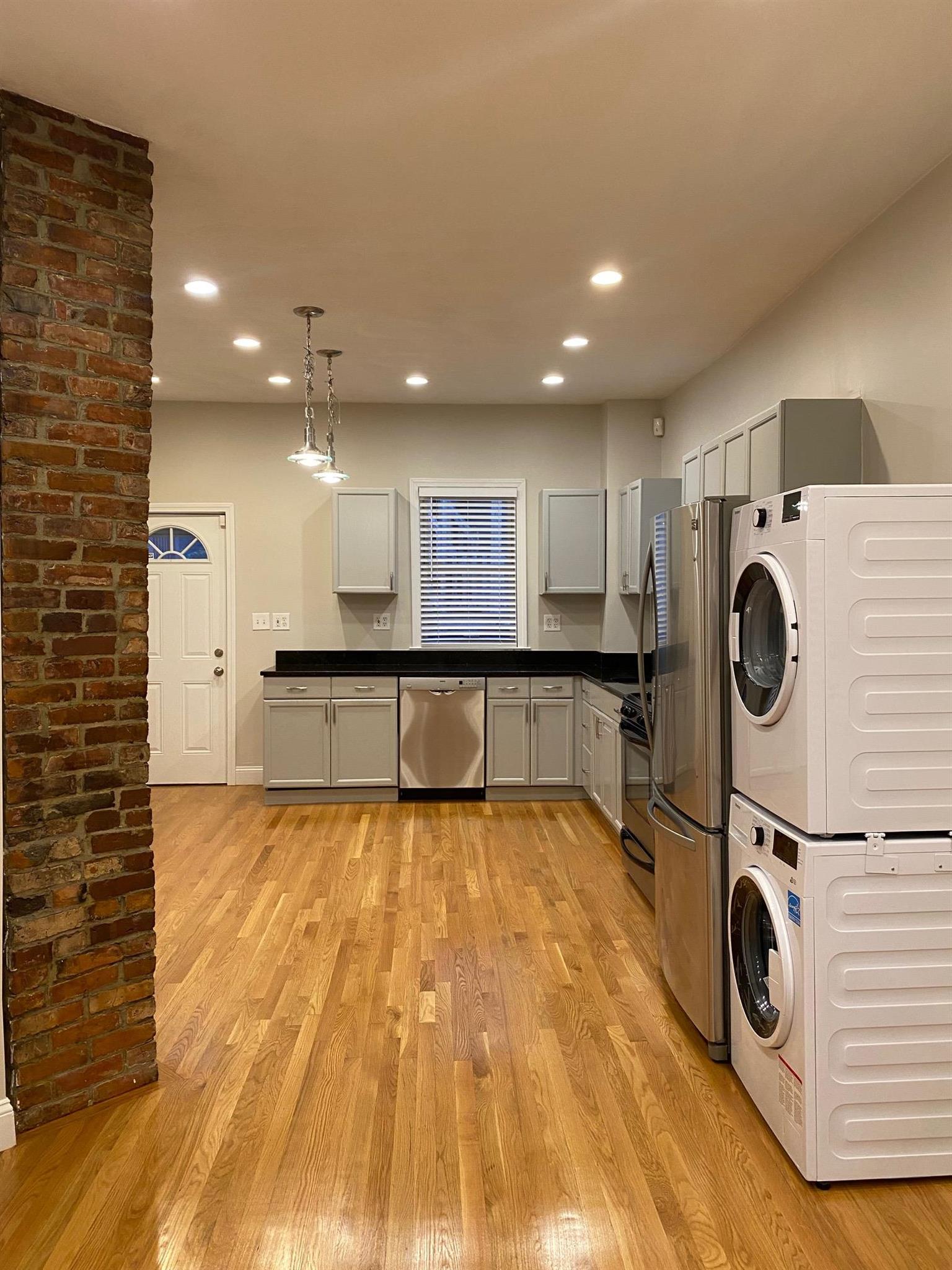 13 Brighton St, Charlestown