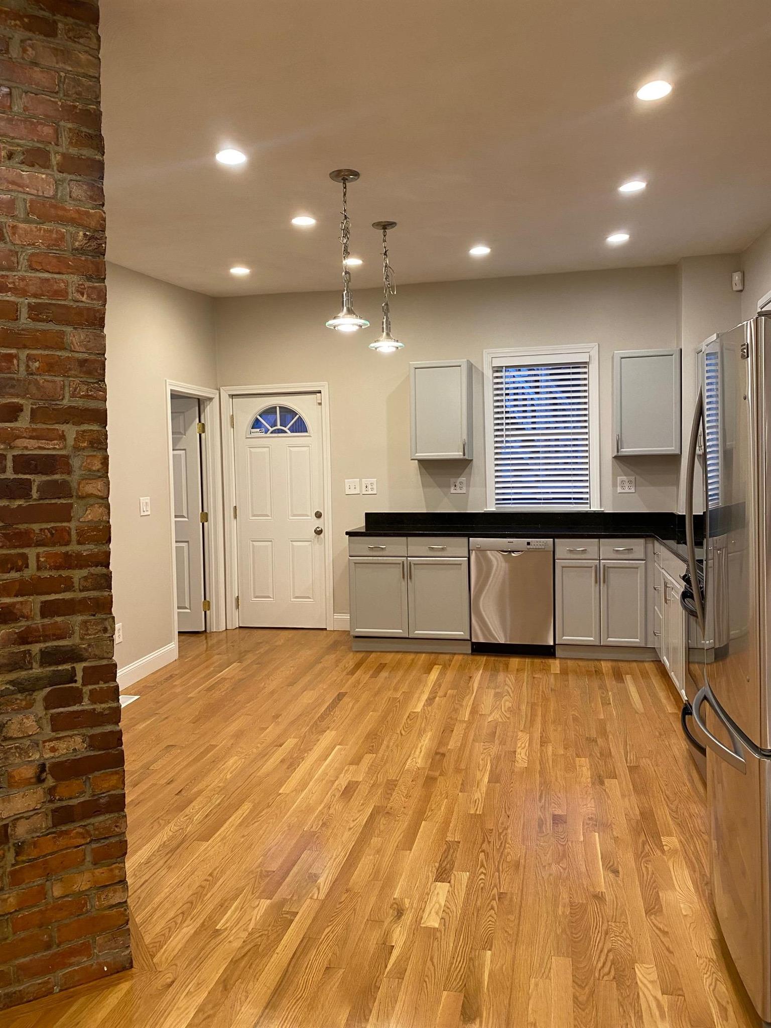 13 Brighton St, Charlestown