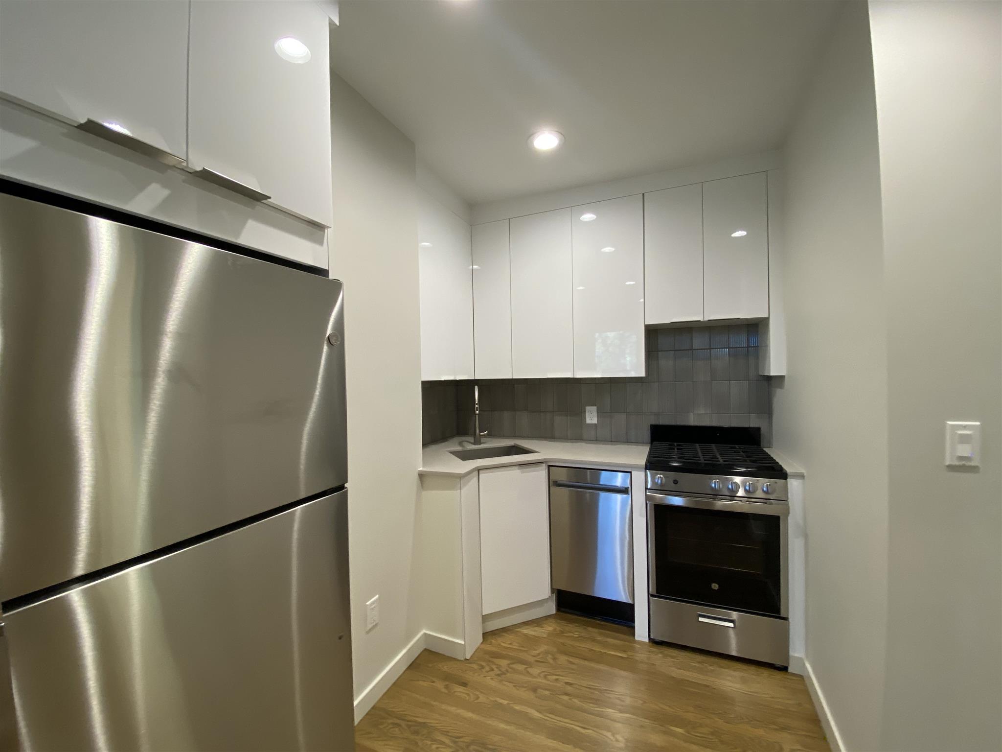 503 Franklin St, Central Square