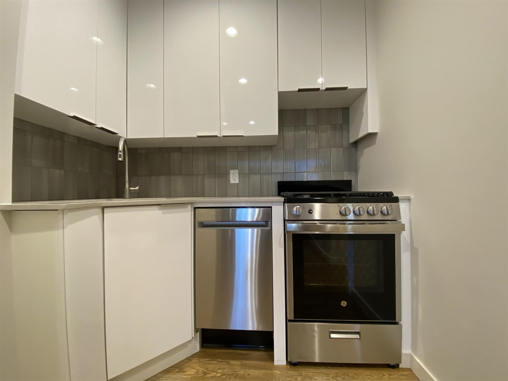 503 Franklin St, Central Square