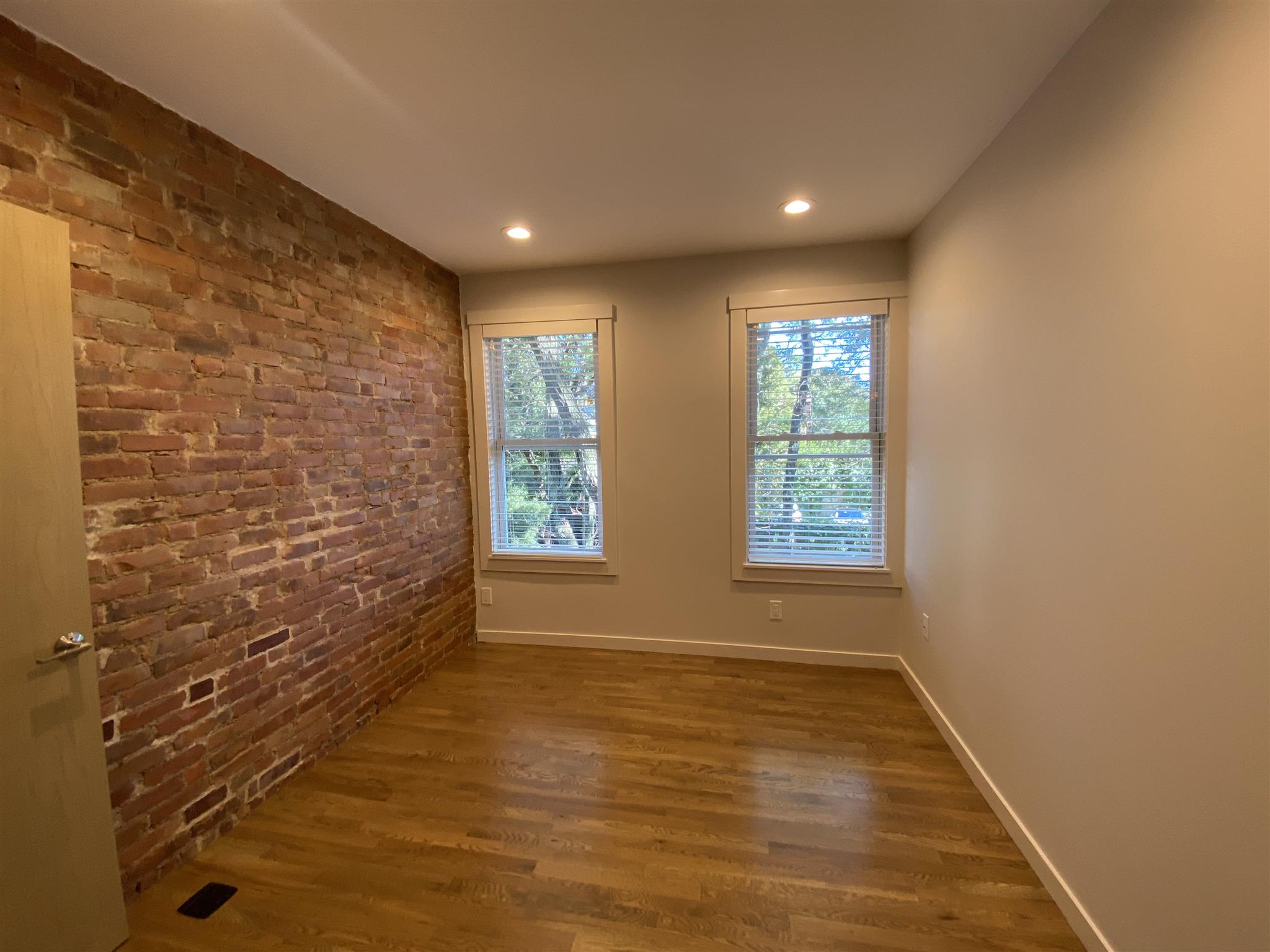 503 Franklin St, Central Square