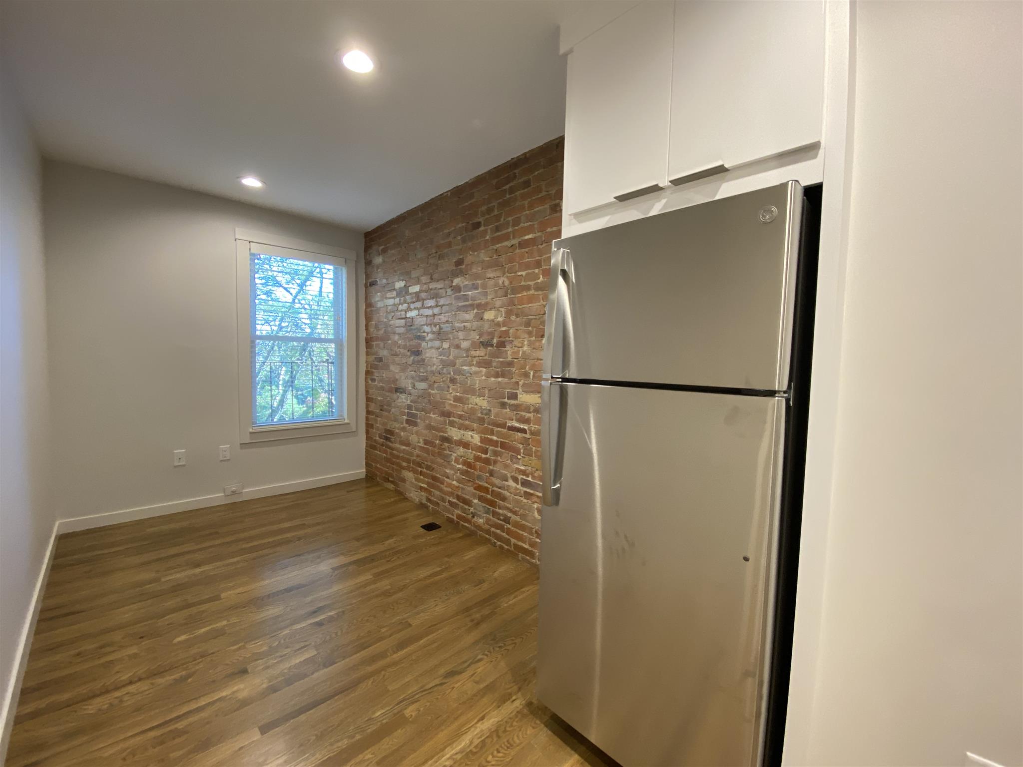 503 Franklin St, Central Square