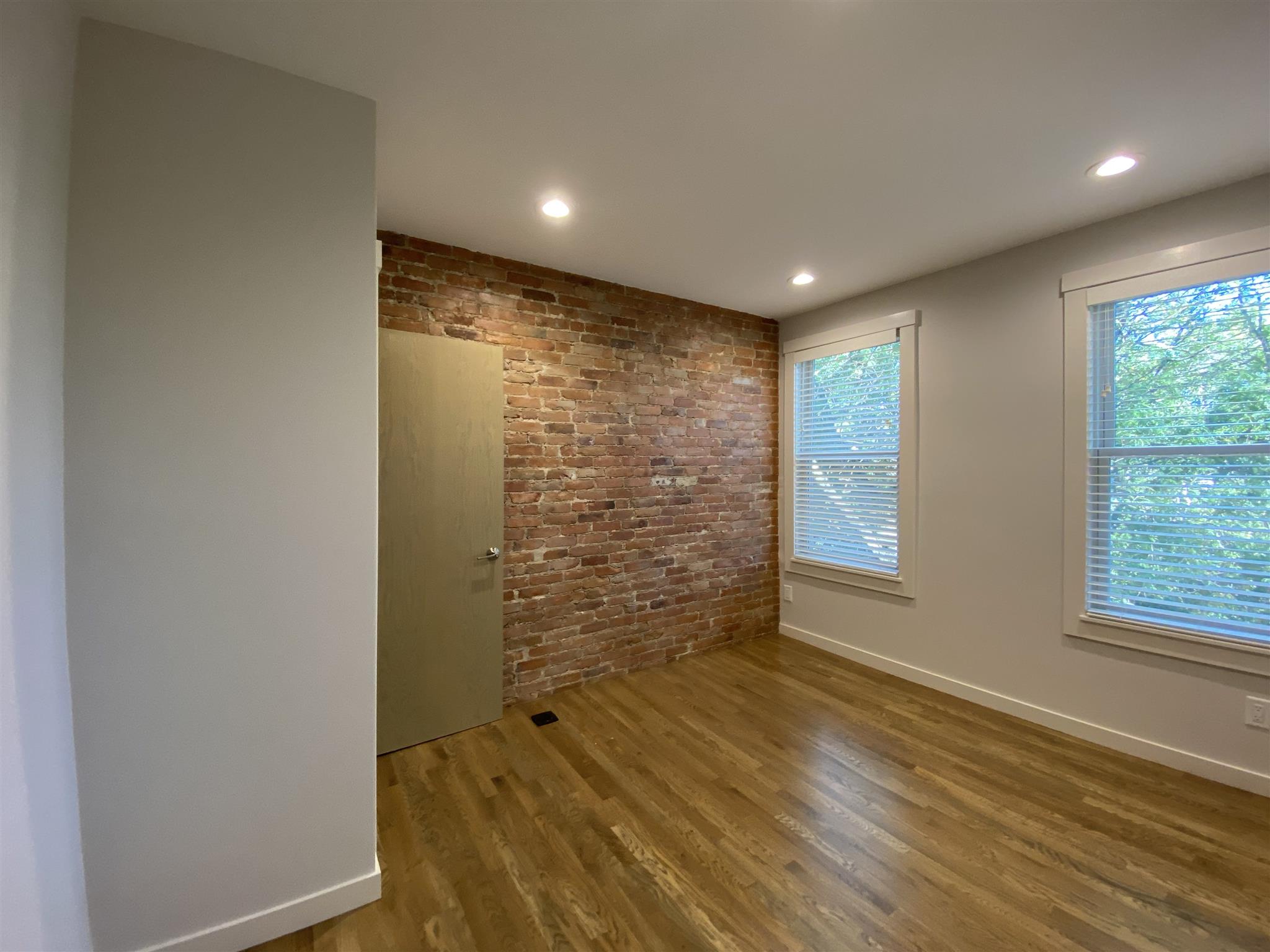 503 Franklin St, Central Square