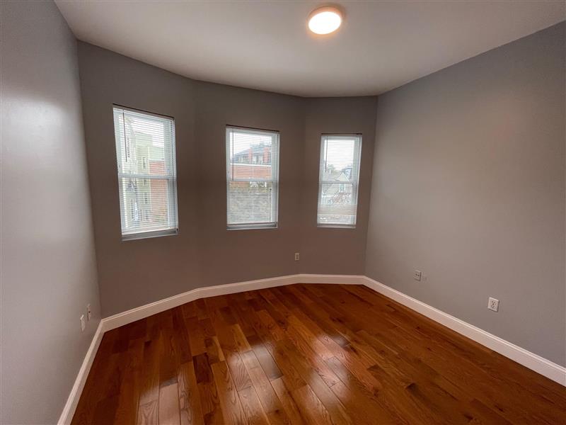 360 Somerville Ave, Union Square