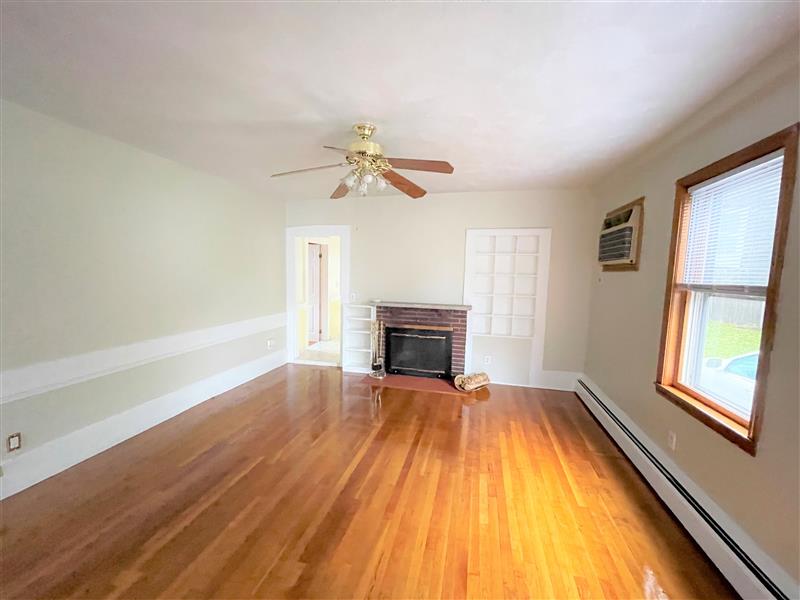 34 Pleasant St, Medford