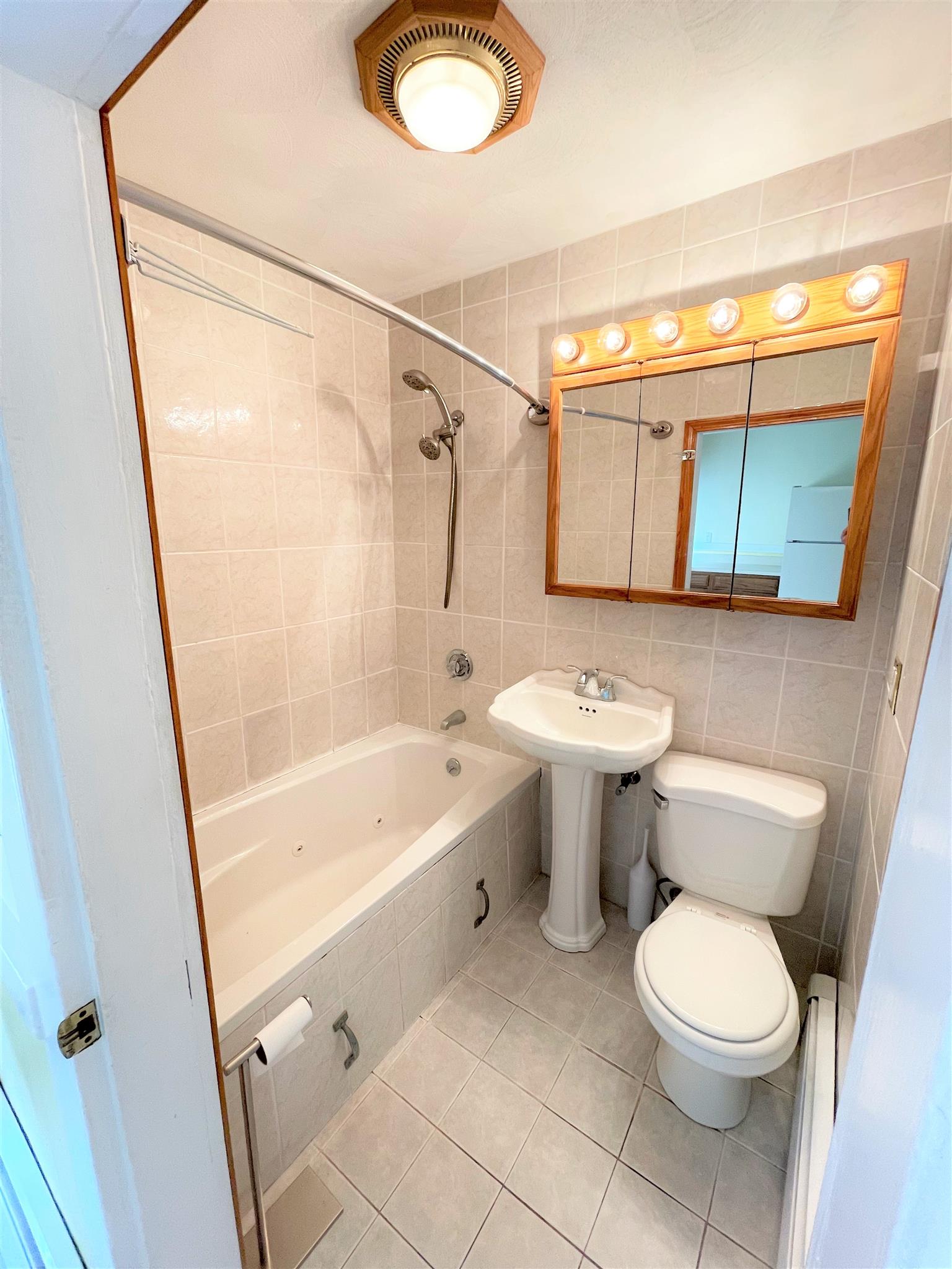 34 Pleasant St, Medford