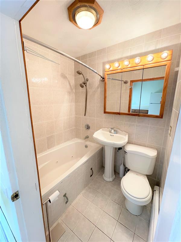 34 Pleasant St, Medford