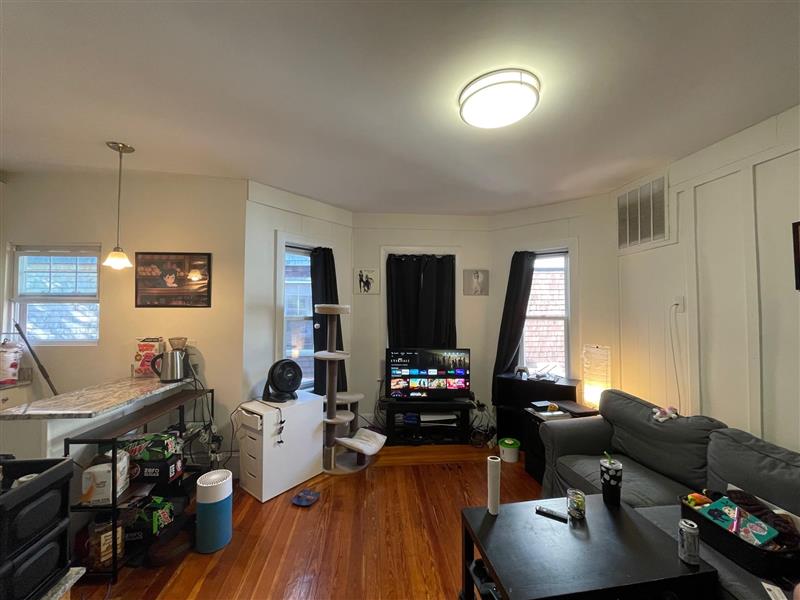 94 Morrison Ave, Davis Square