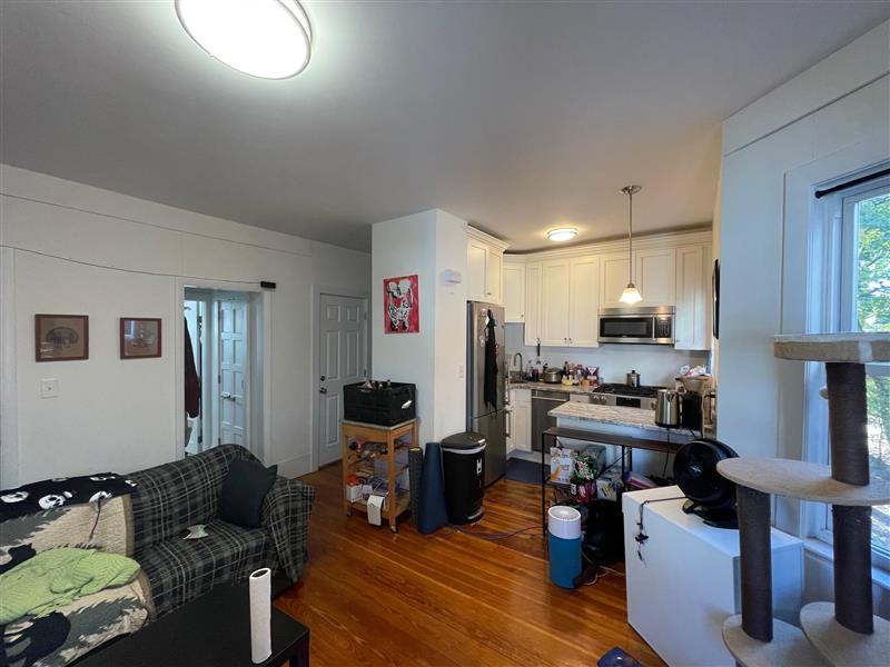 94 Morrison Ave, Davis Square