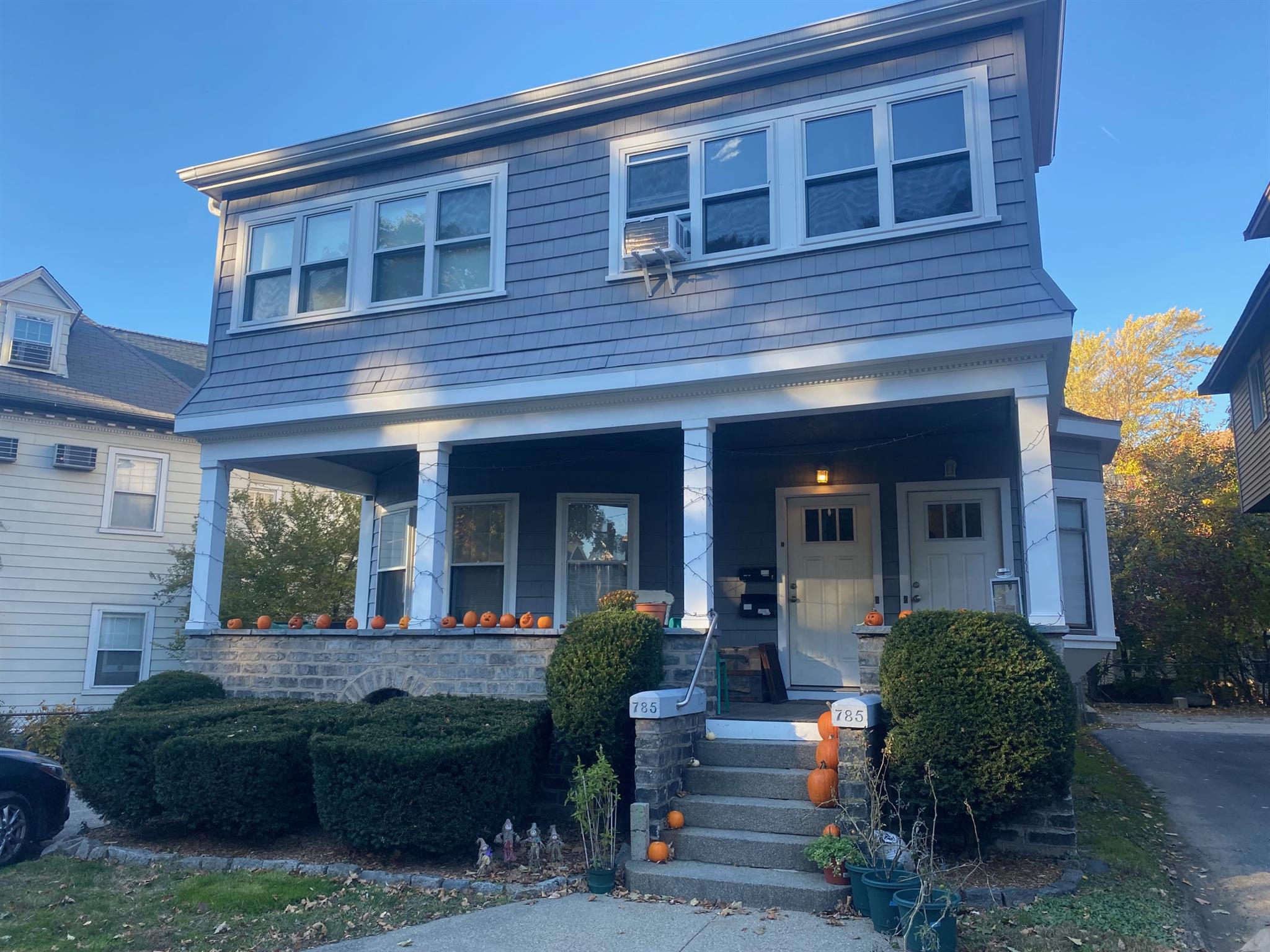 785 Broadway, Powderhouse