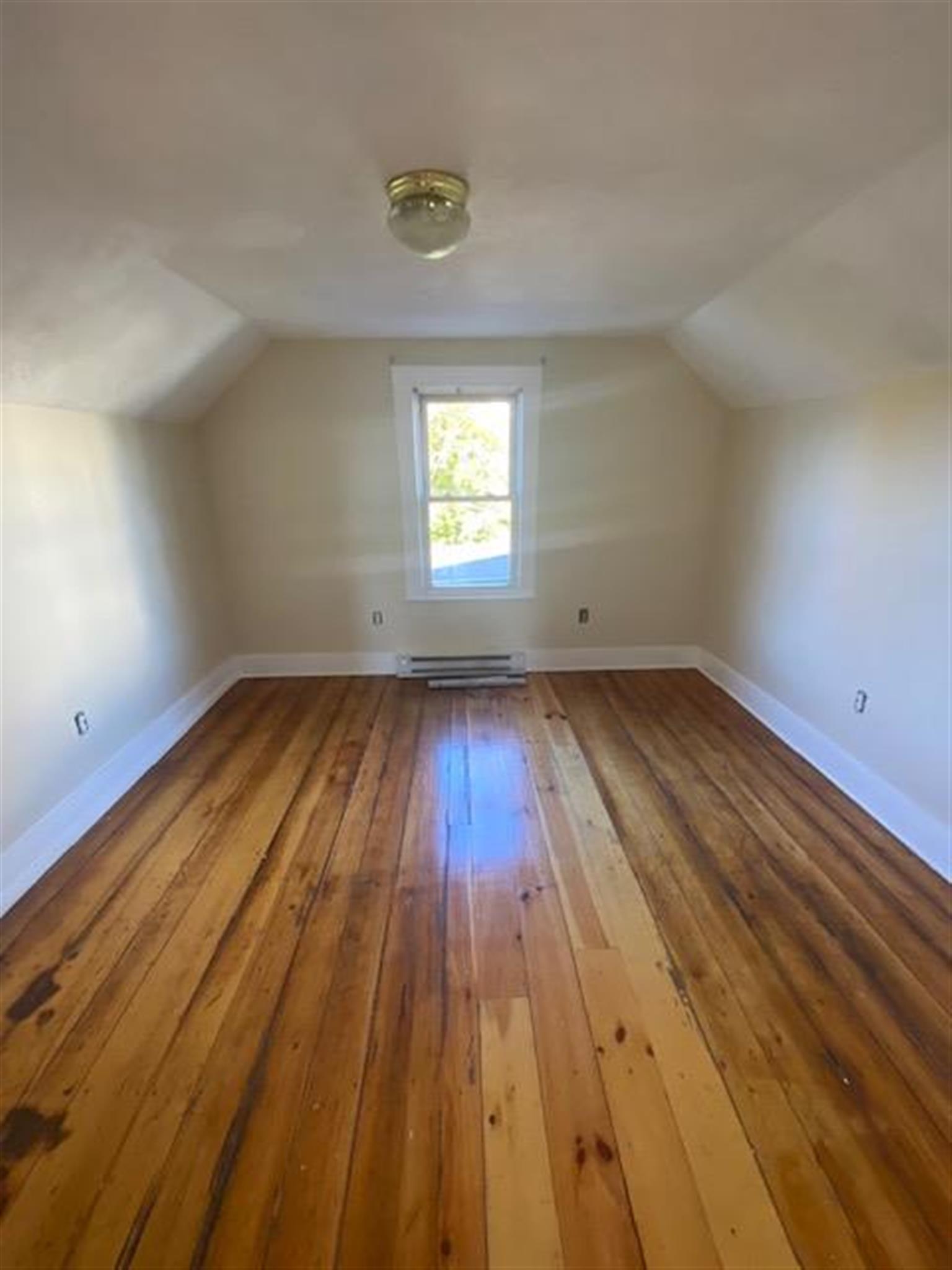 11 Clarendon Ave, Teele Square