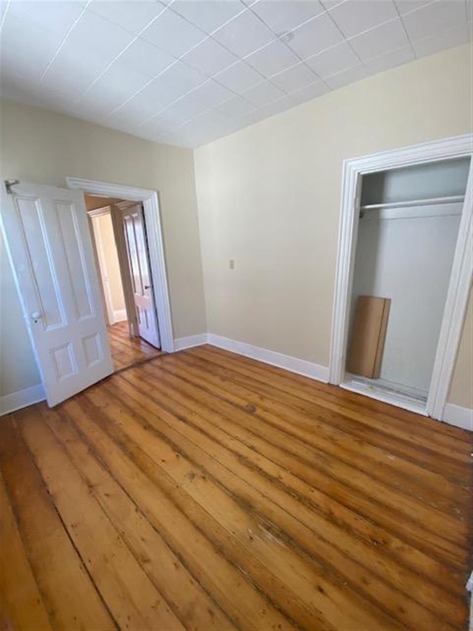 11 Clarendon Ave, Teele Square