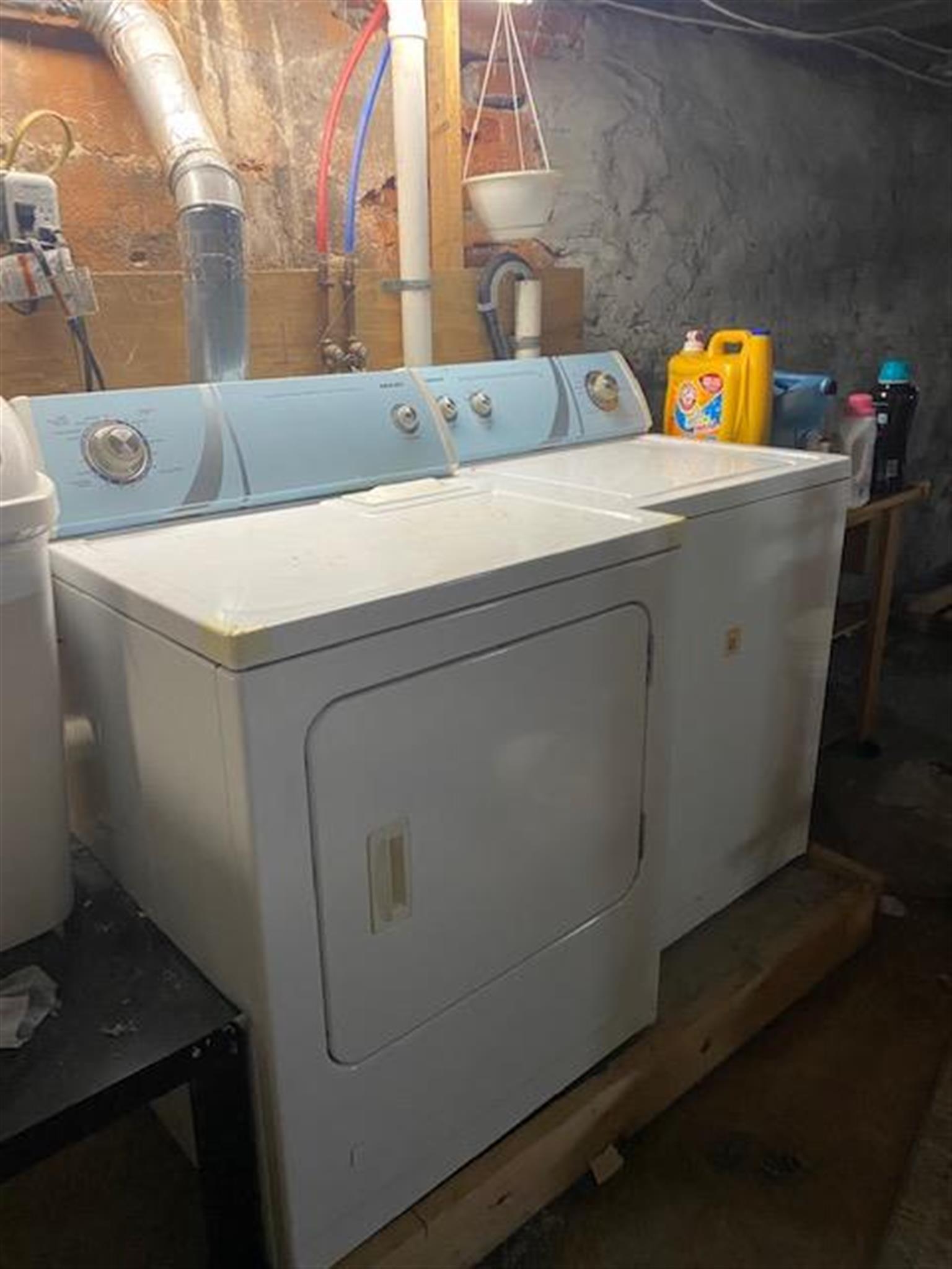 11 Clarendon Ave, Teele Square