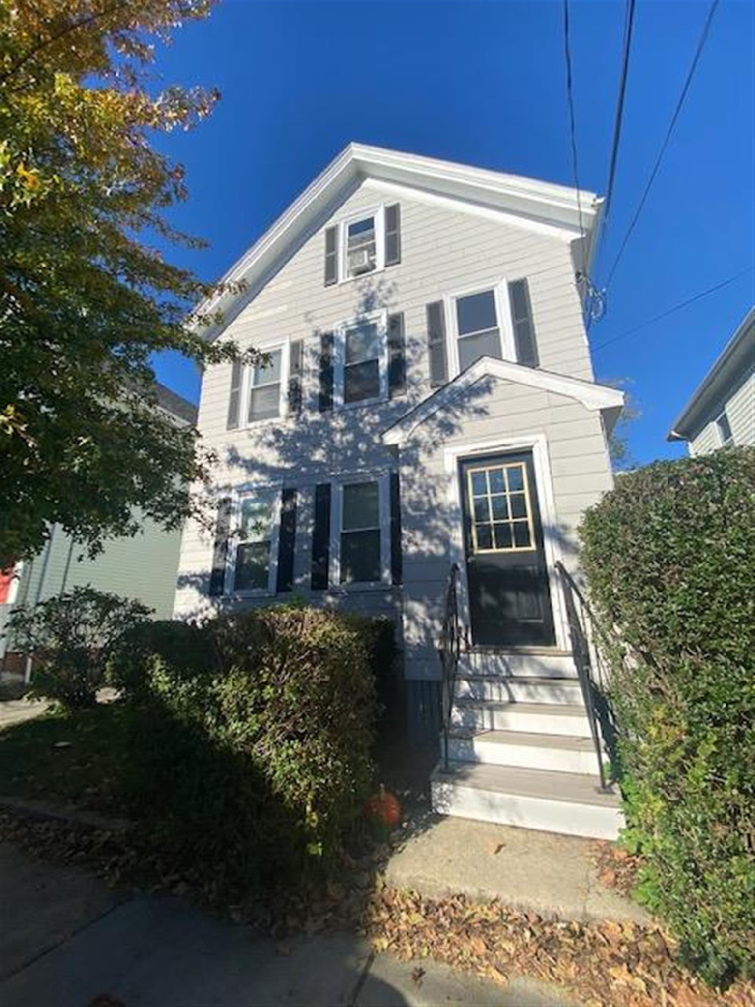 11 Clarendon Ave, Teele Square