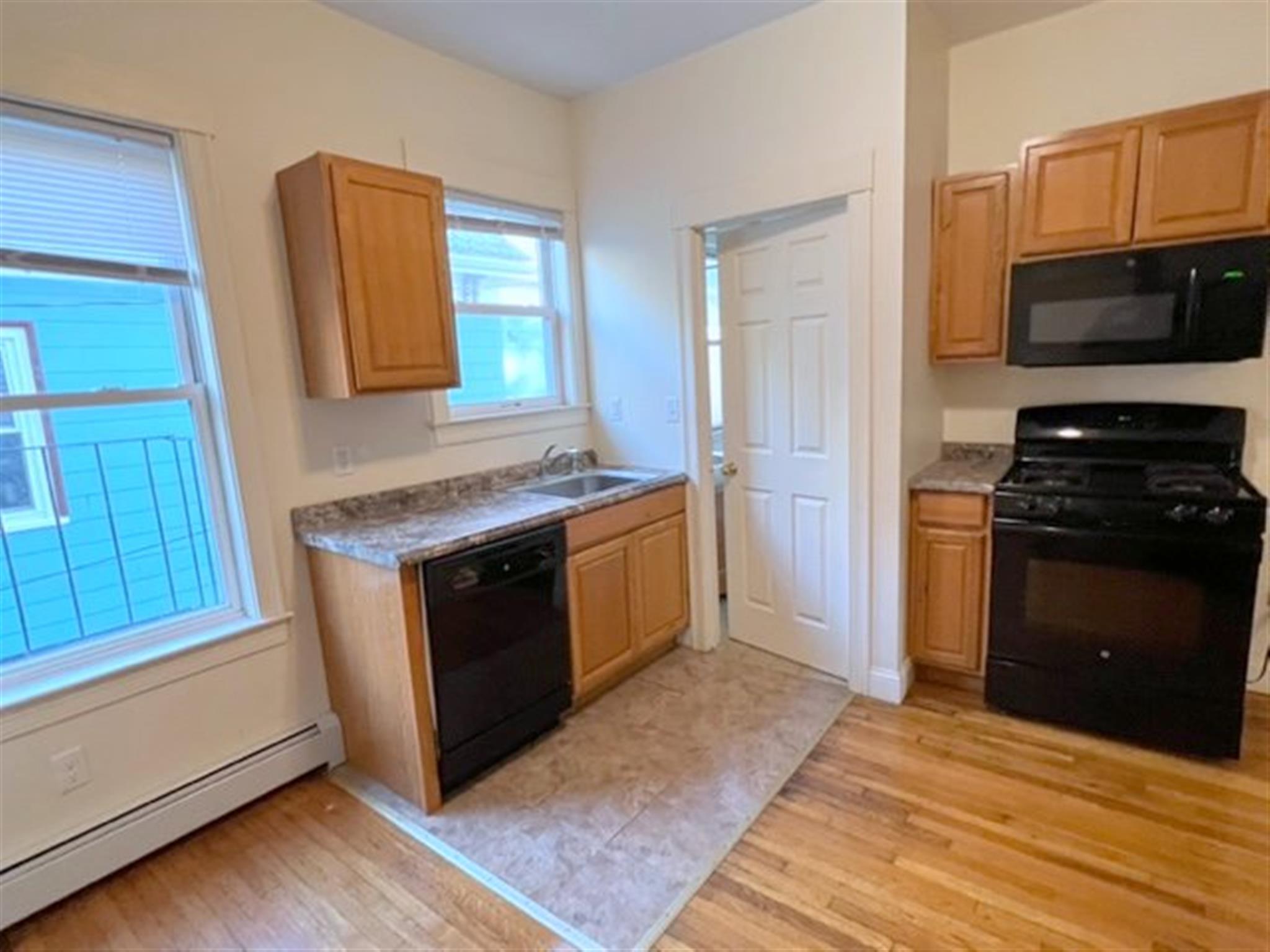 37 Oak St, Inman Square