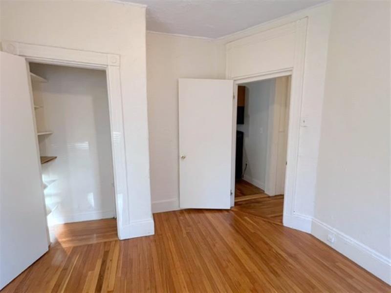 37 Oak St, Inman Square