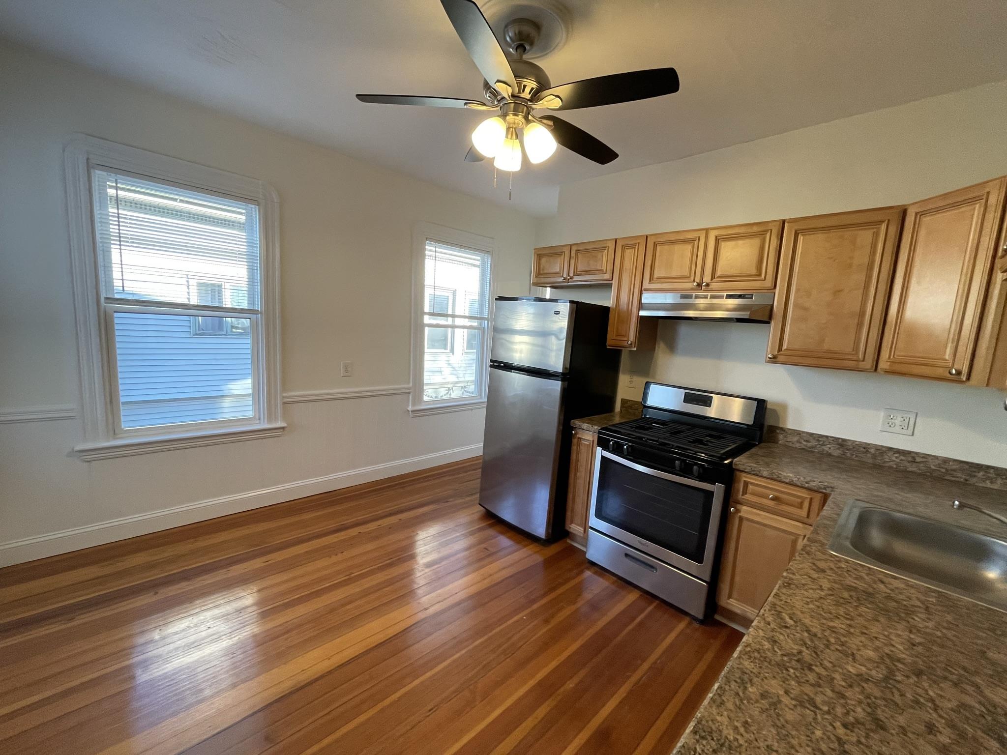 205 Highland Ave, Porter Square