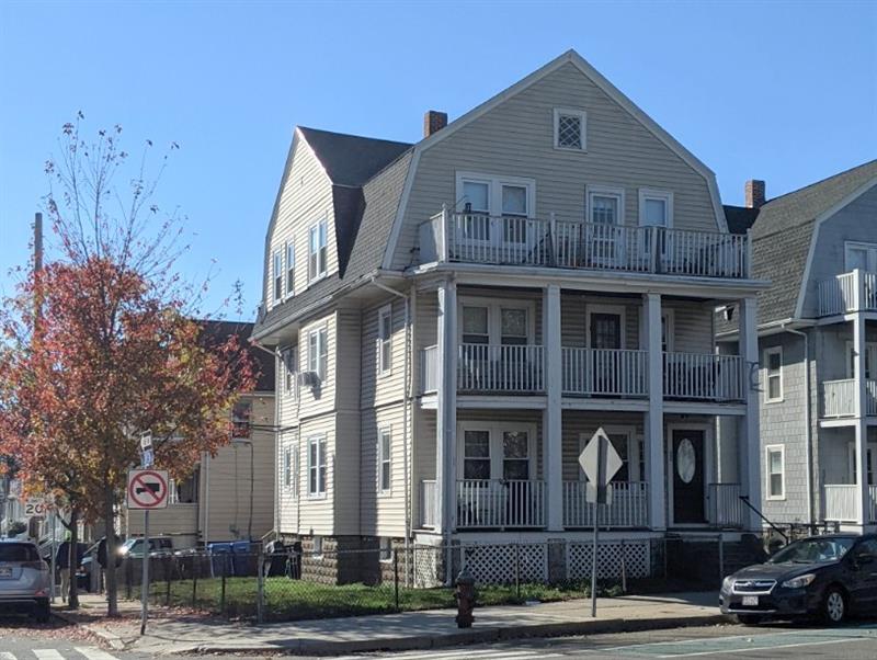 998 Broadway, Davis Square