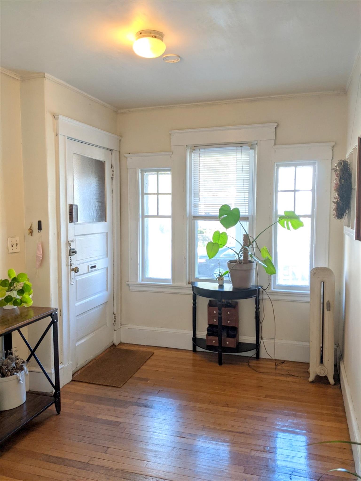 988 Broadway, Ball Square