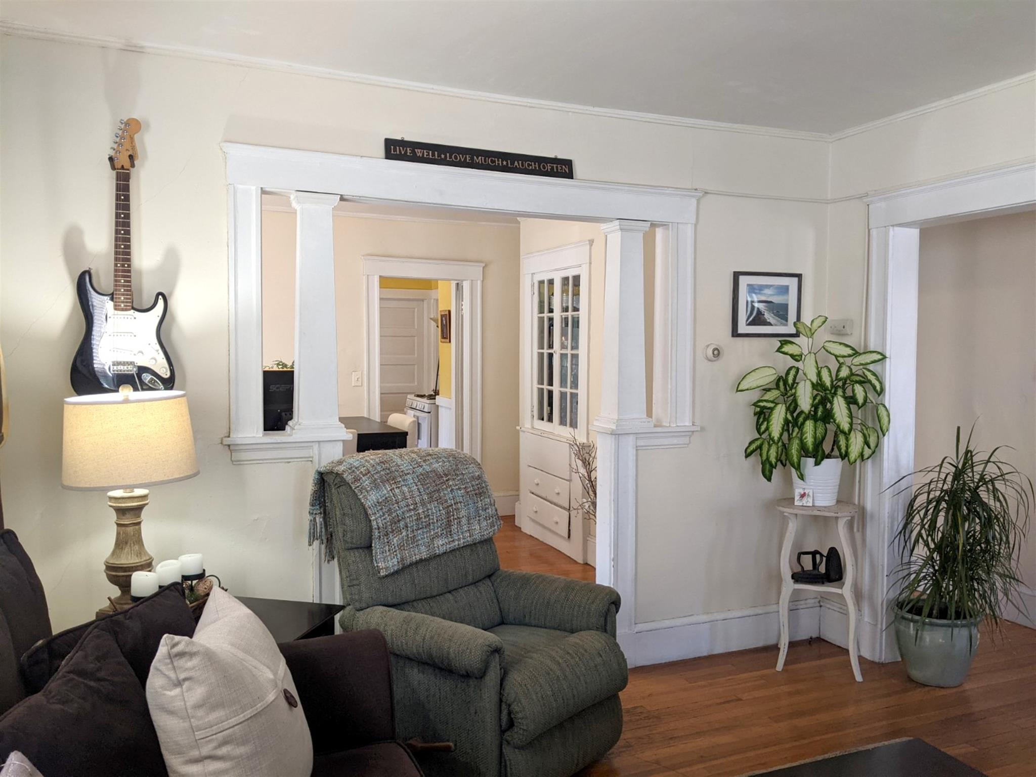 988 Broadway, Ball Square