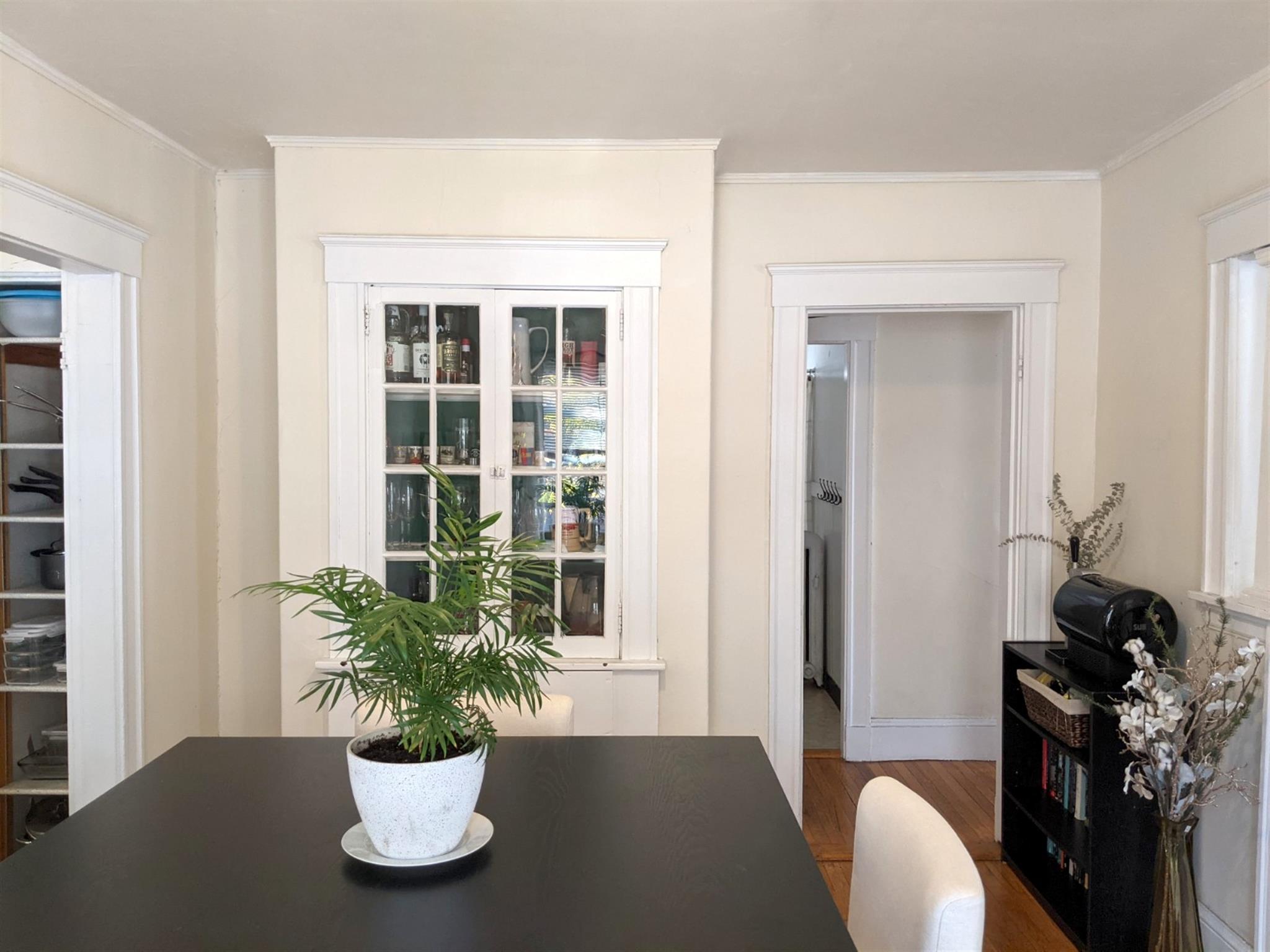 998 Broadqay, Davis Square