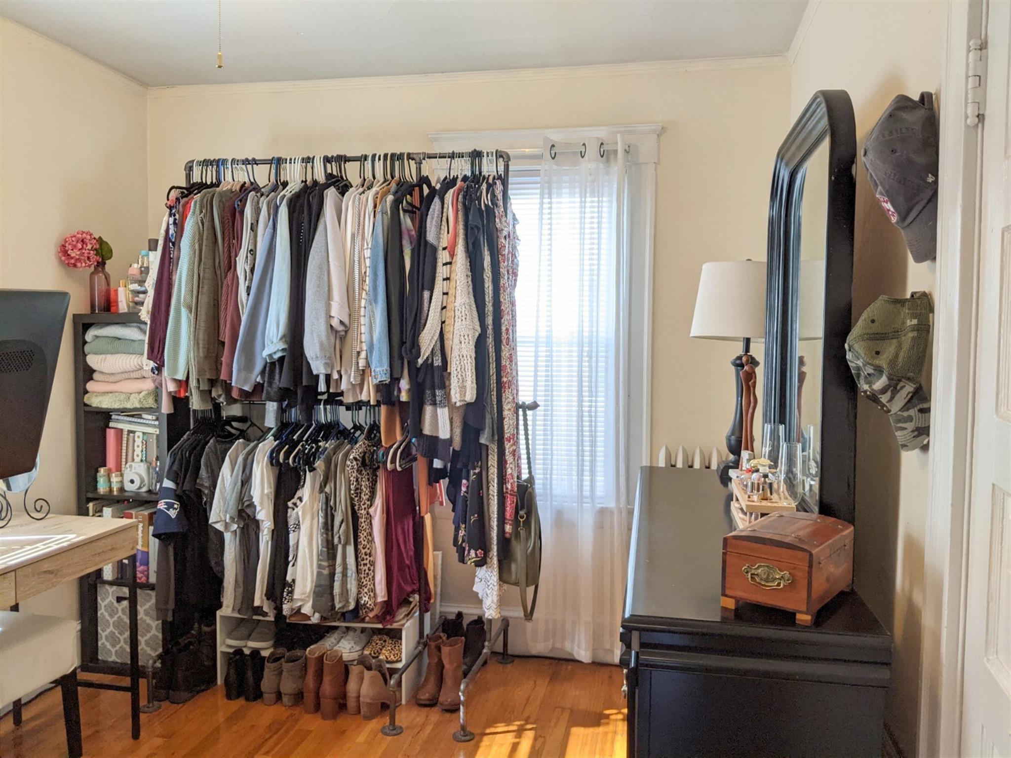 998 Broadqay, Davis Square