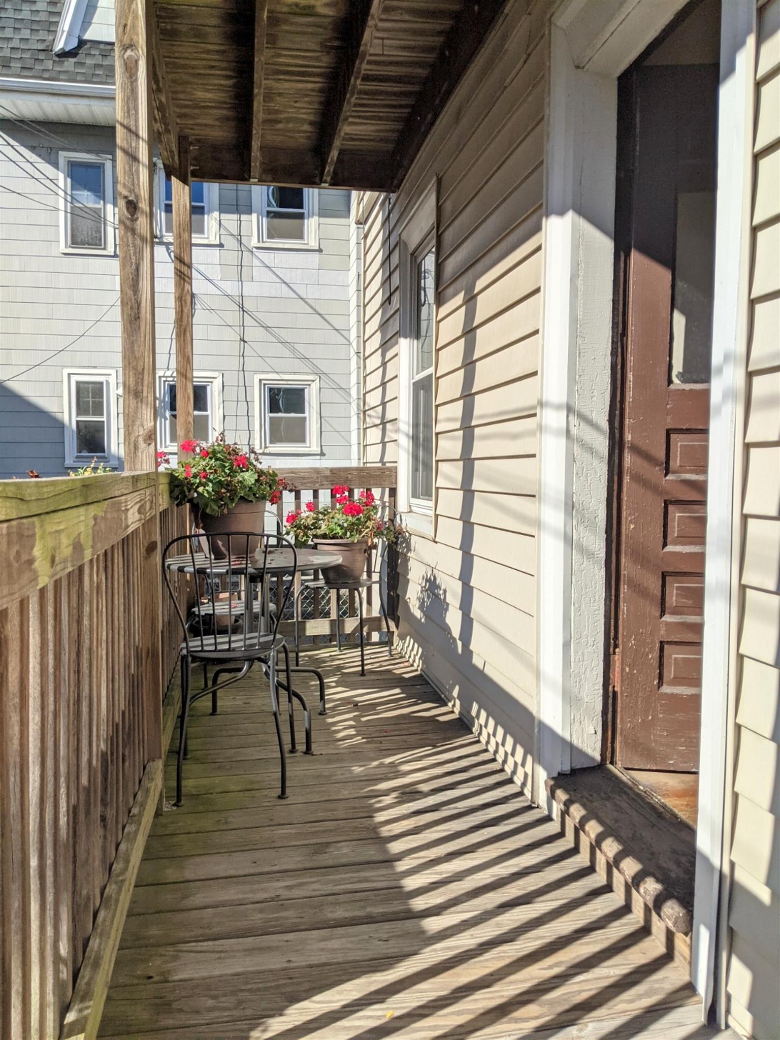 988 Broadway, Ball Square