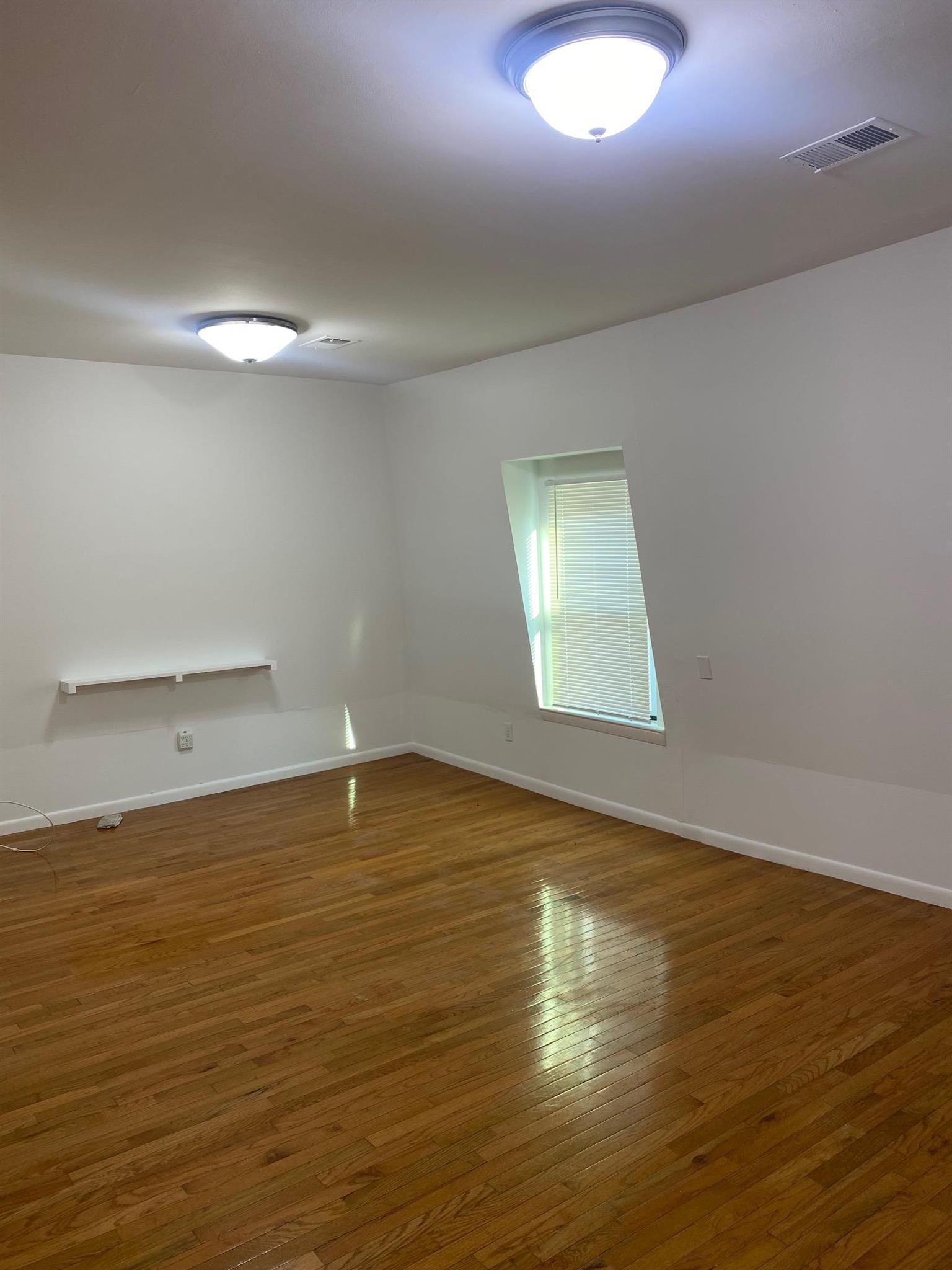 197 Elm St, Davis Square