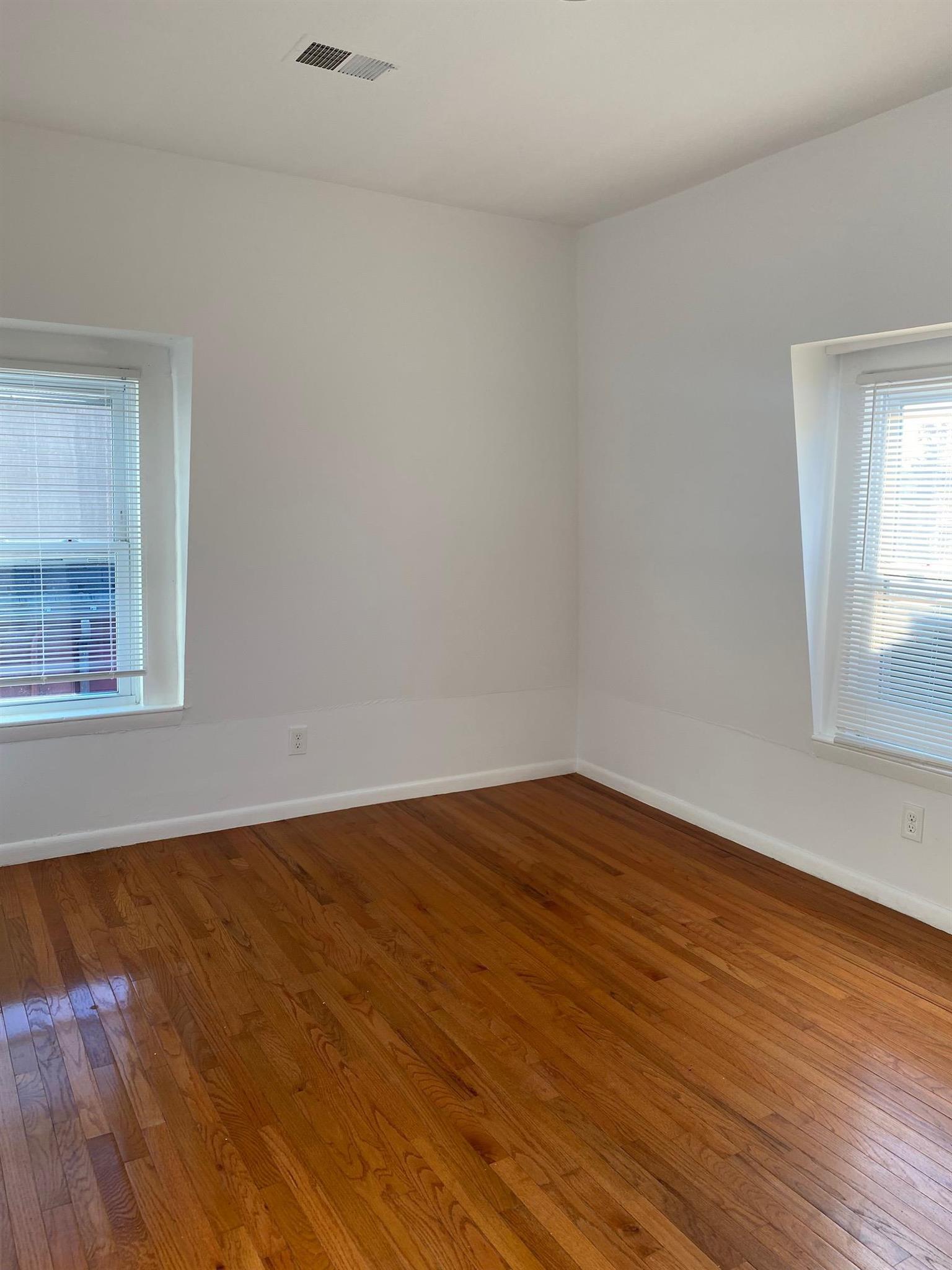 197 Elm St, Davis Square