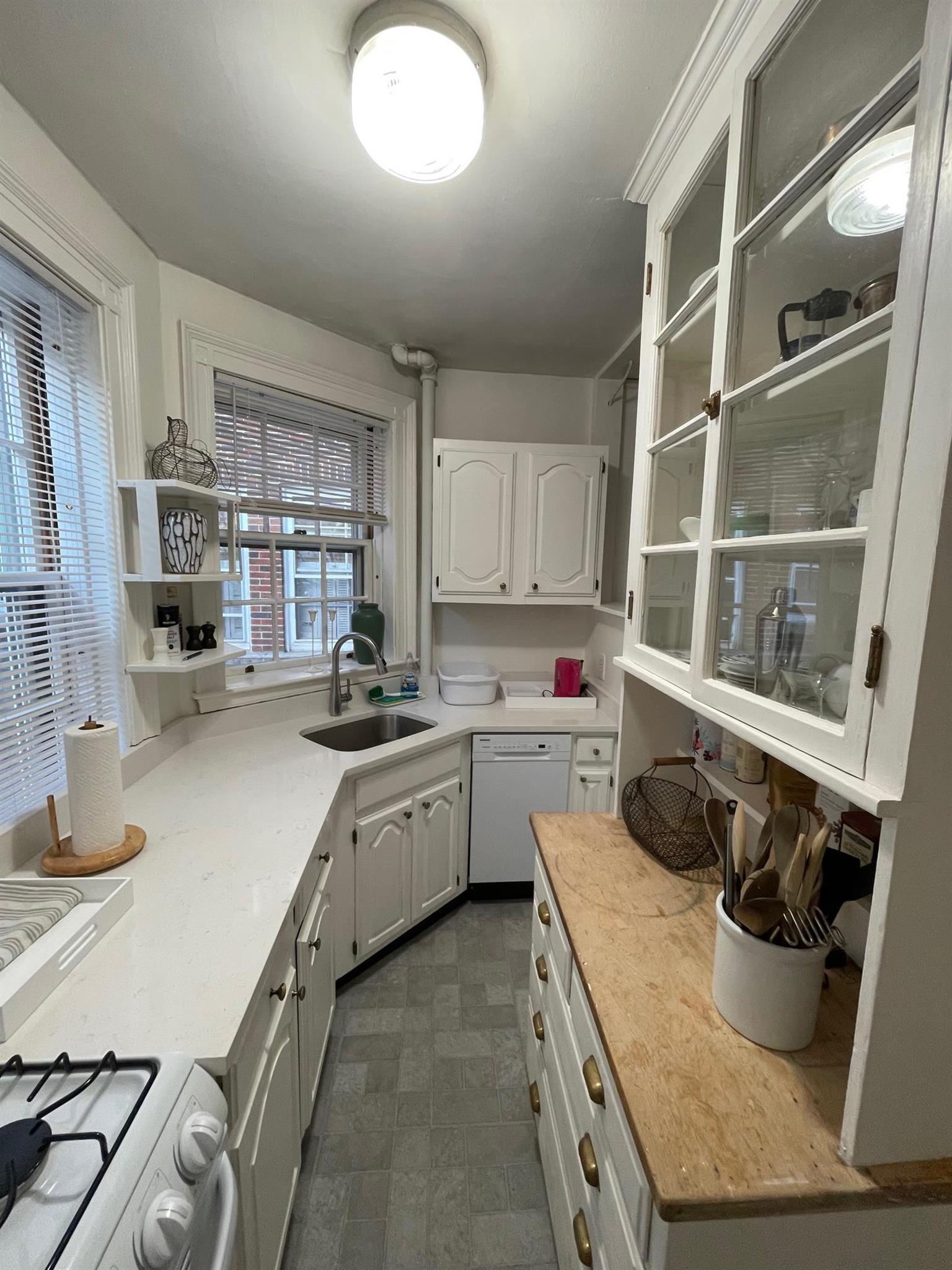 77 Martin St, Porter Square