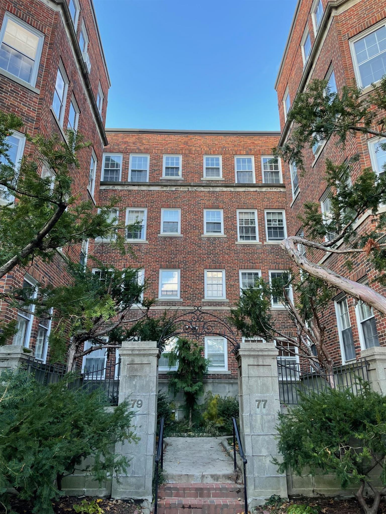 77 Martin St, Porter Square