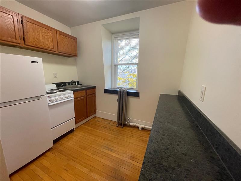 9 Moore St, Teele Square