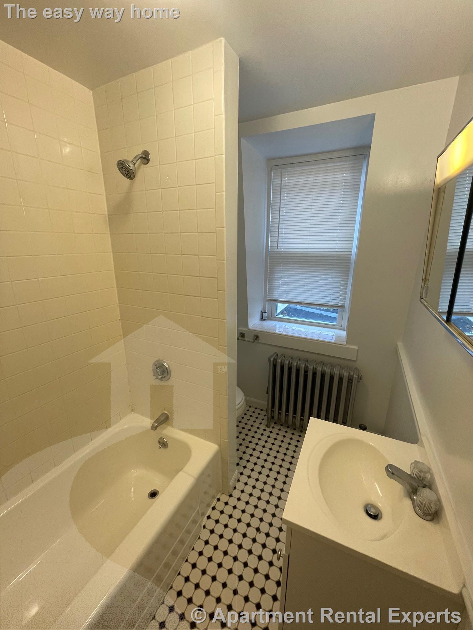 9 Moore St, Davis Square