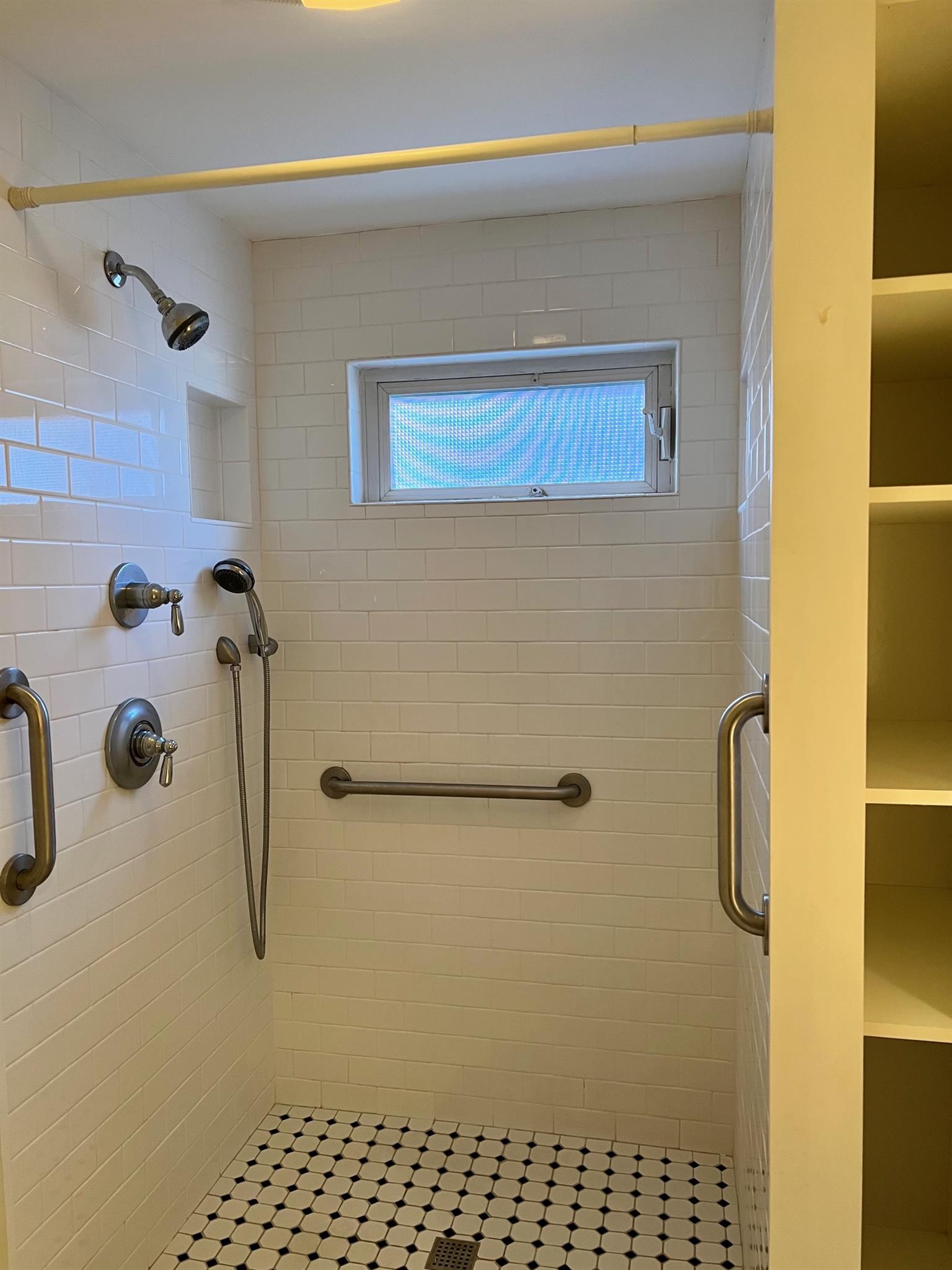 200 Larch Rd, Huron Village